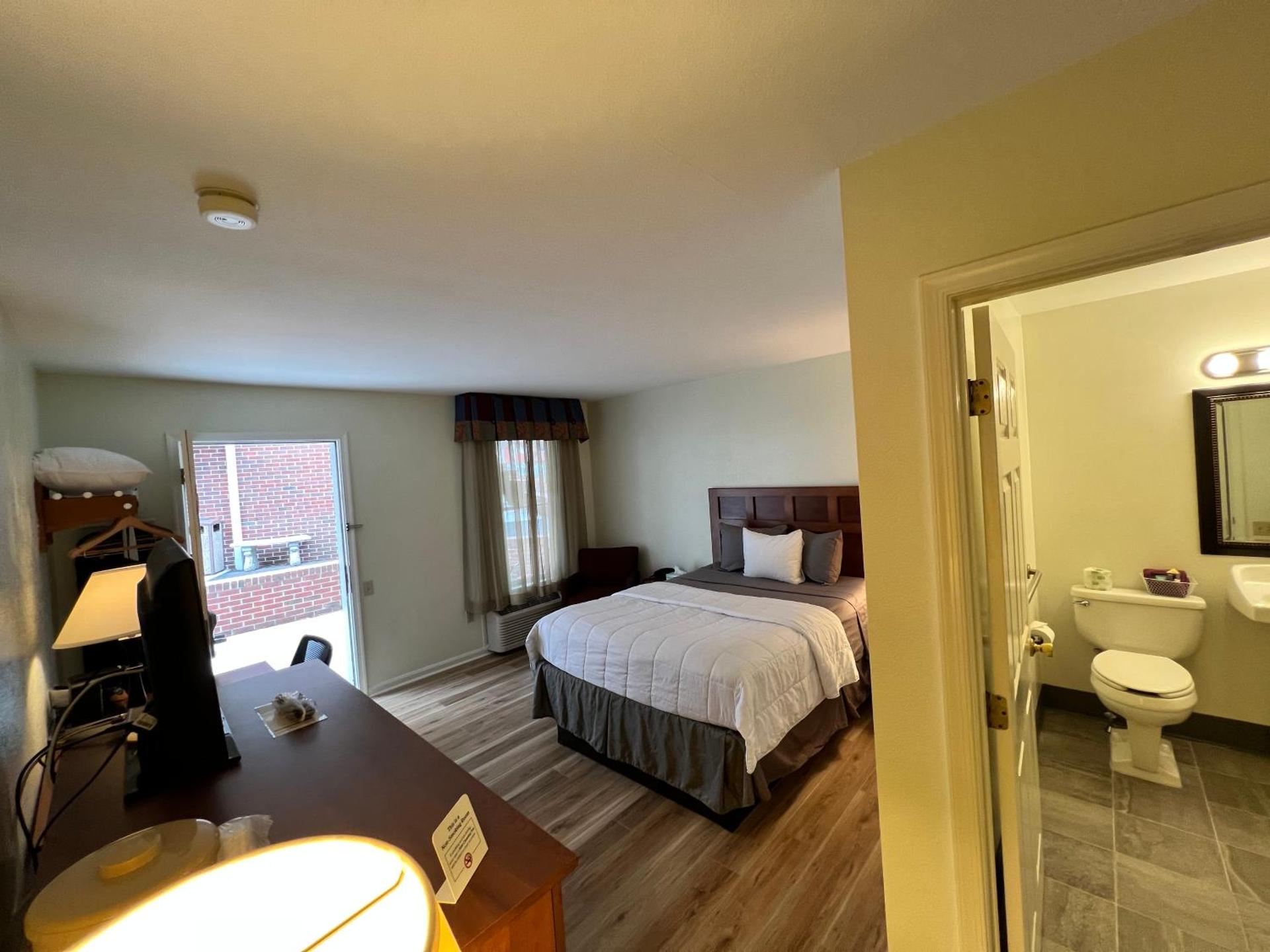 Photo of the whole room