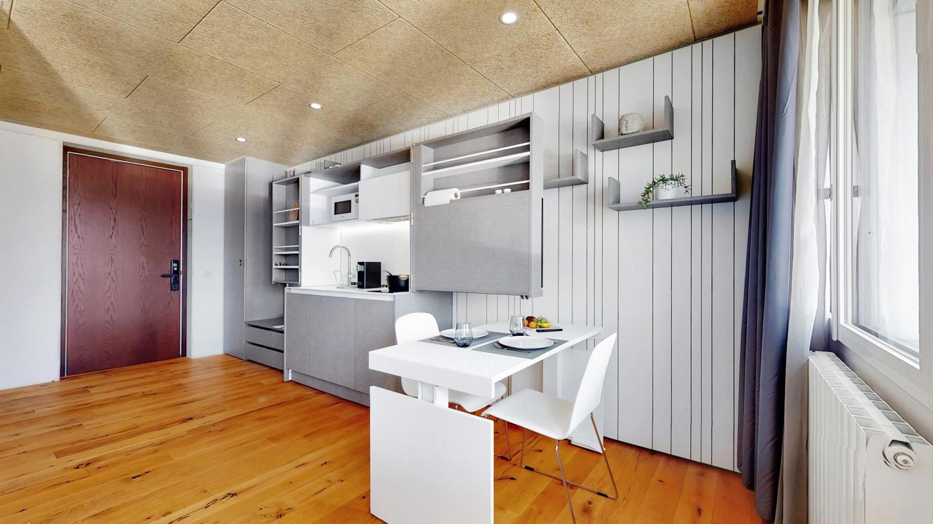 Kitchen or kitchenette