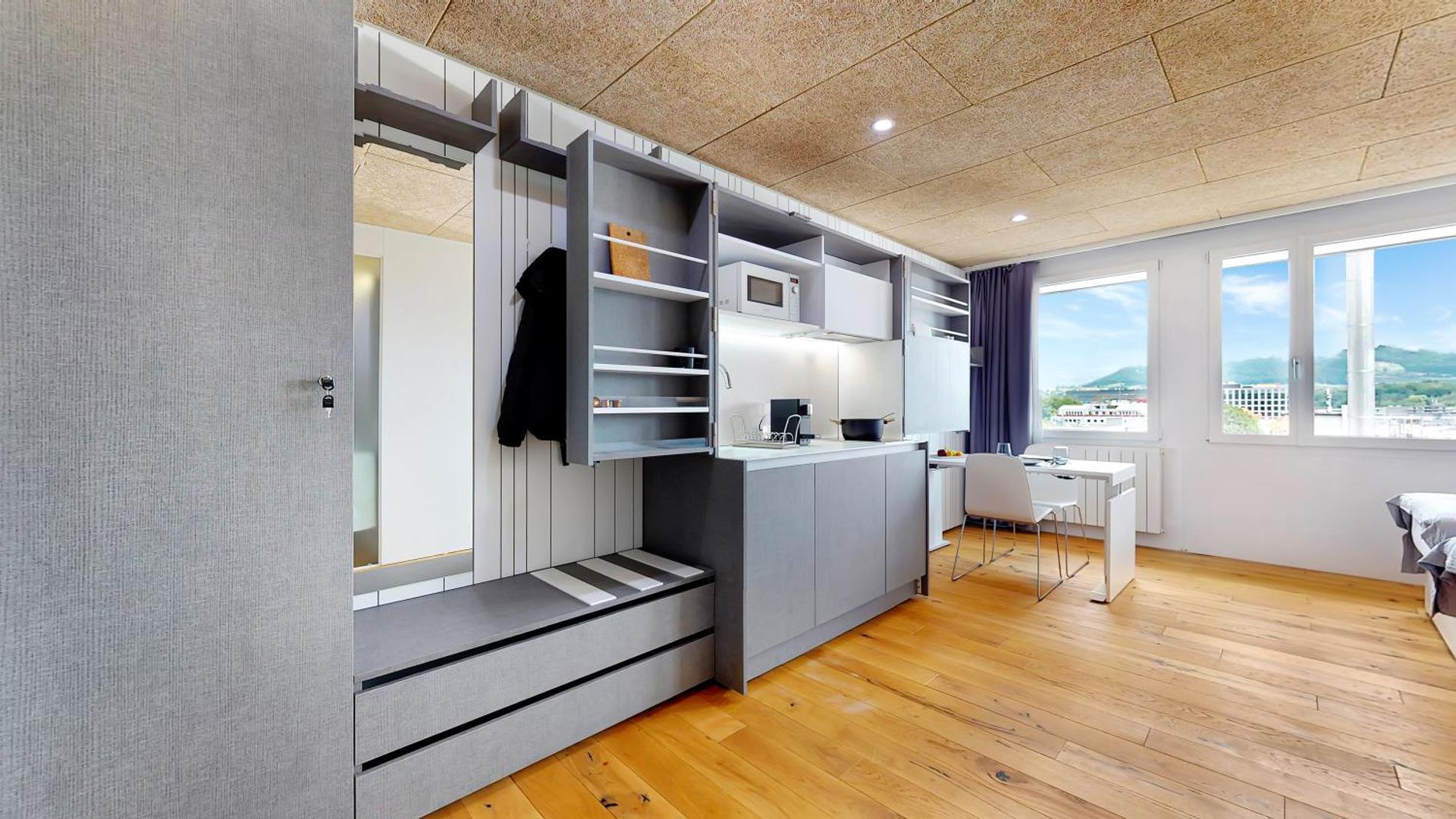 Kitchen or kitchenette