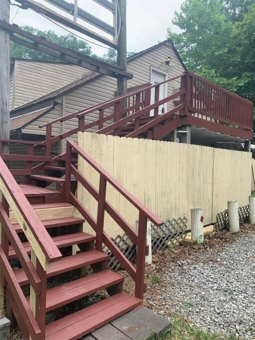 3-Bedroom apt. ideal location near new river gorge