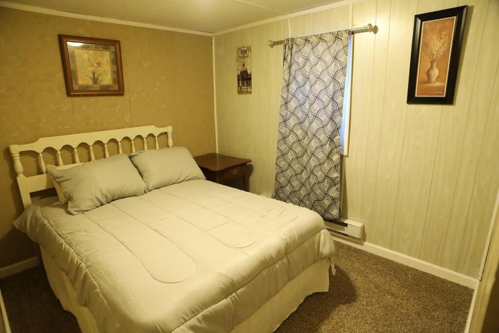 3-Bedroom apt. ideal location near new river gorge