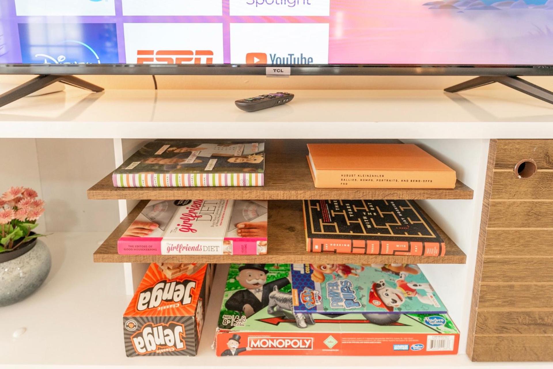 The Flamingo*4bed*pool*jacuzzi*foosball