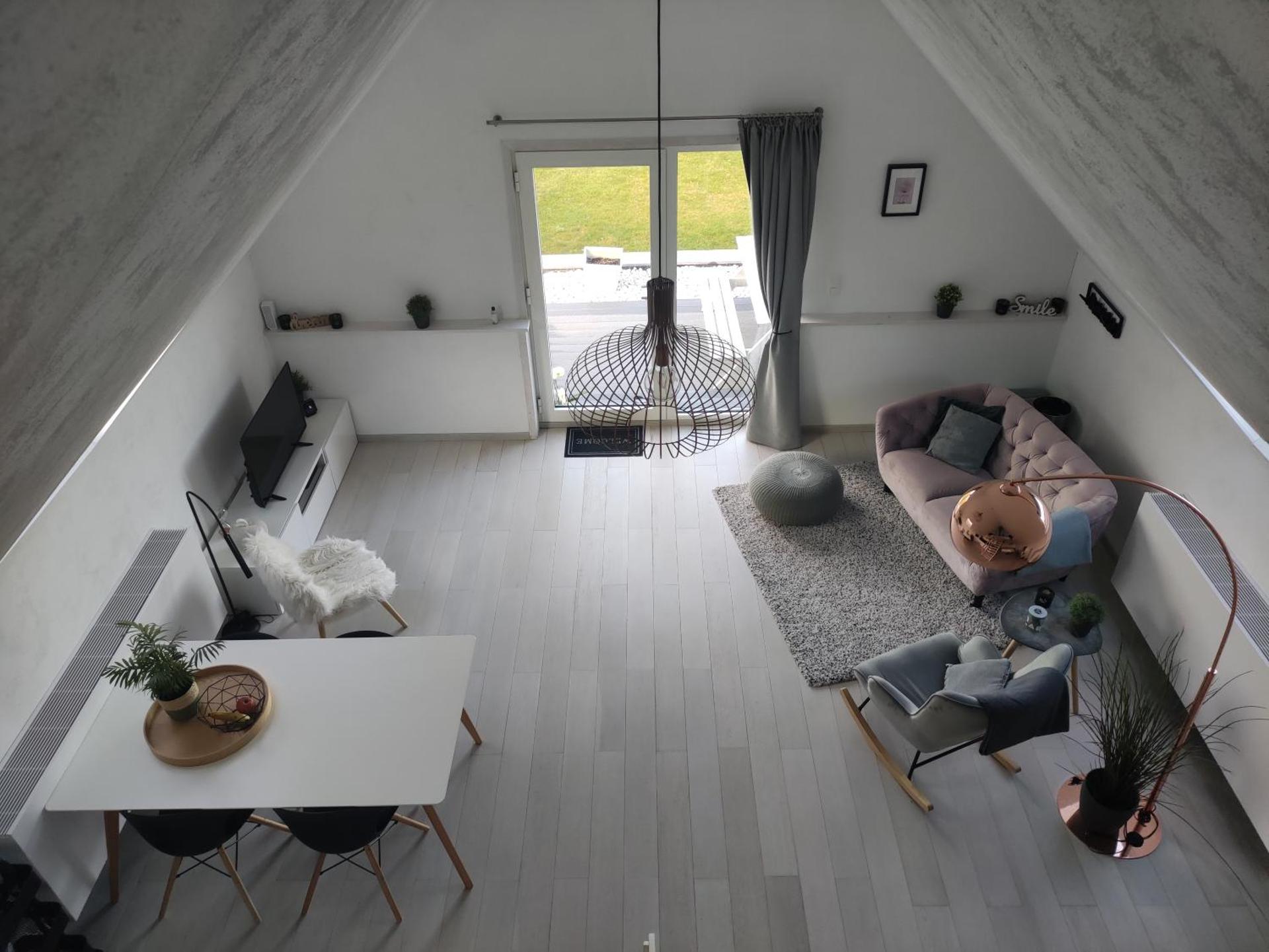 Communal lounge/ TV room