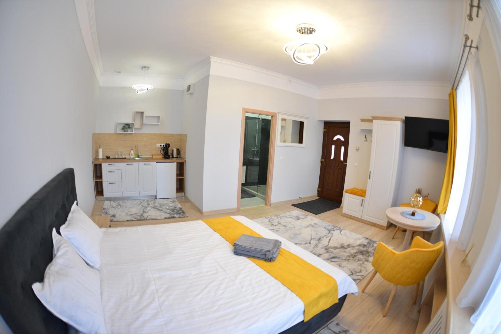 Magic Five - Cazare Reghin ***