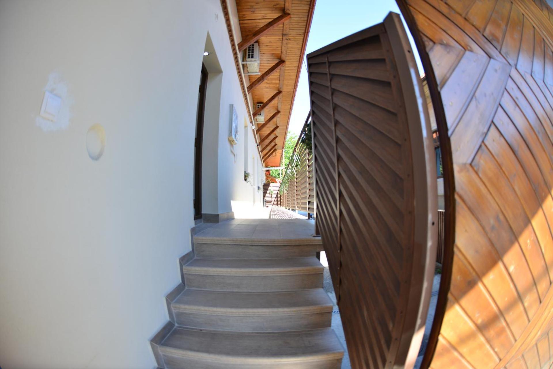 Magic Five - Cazare Reghin ***