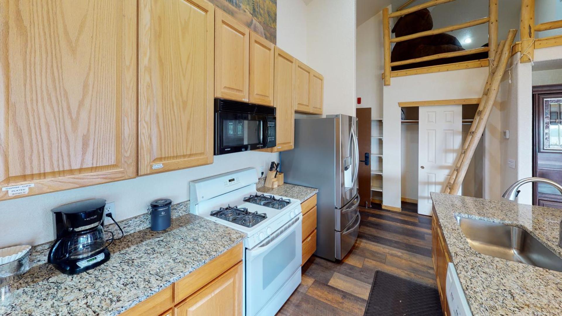 Kitchen or kitchenette