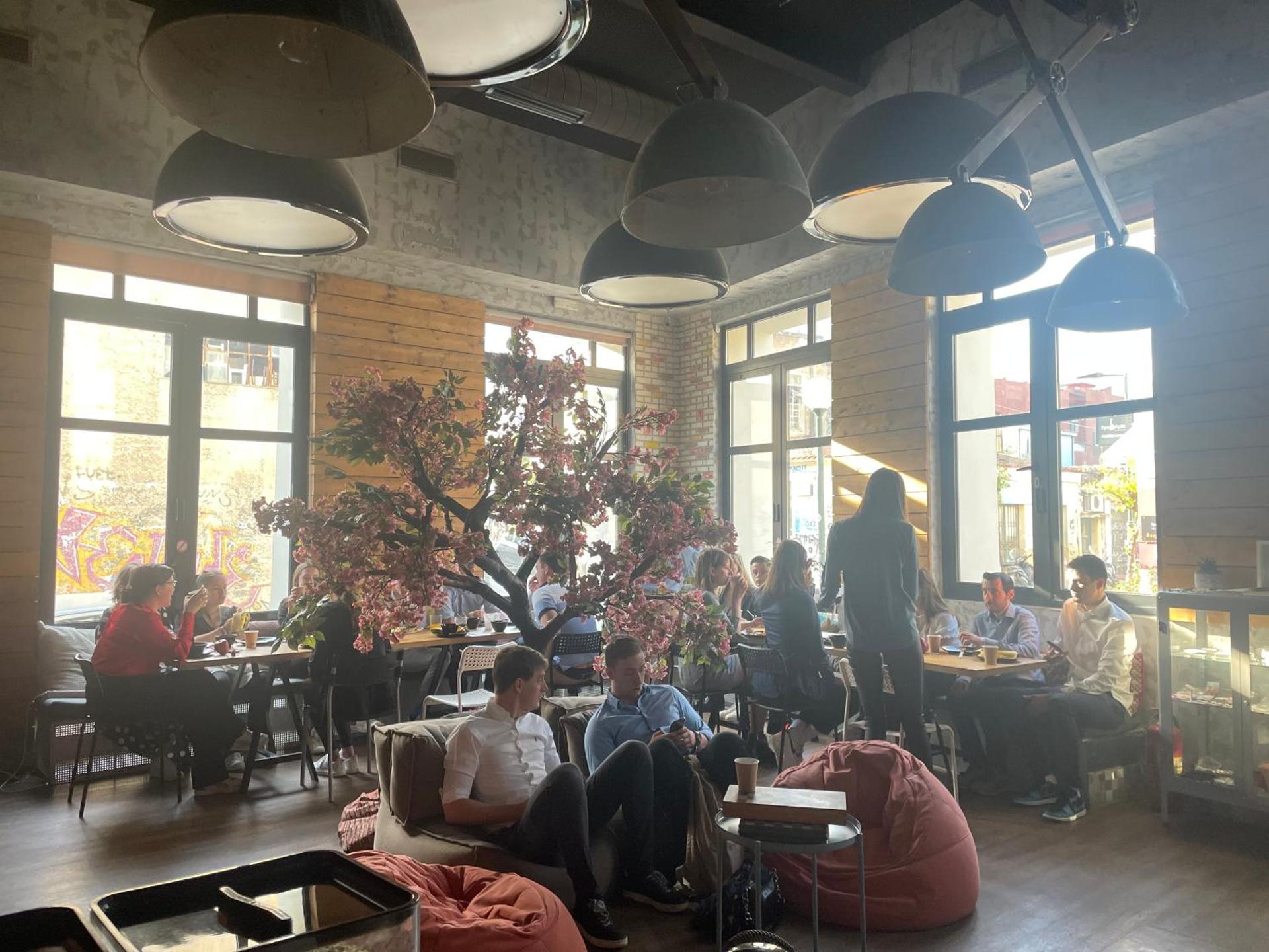 Communal lounge/ TV room