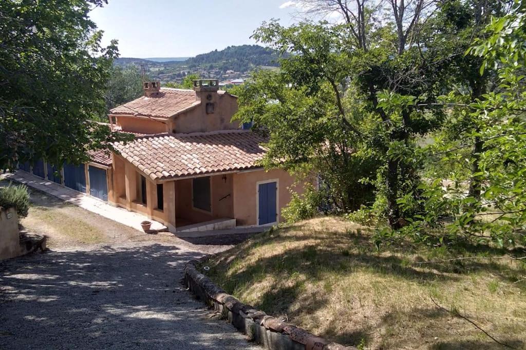 Bienvenue à la Source dans une Maison de Charme