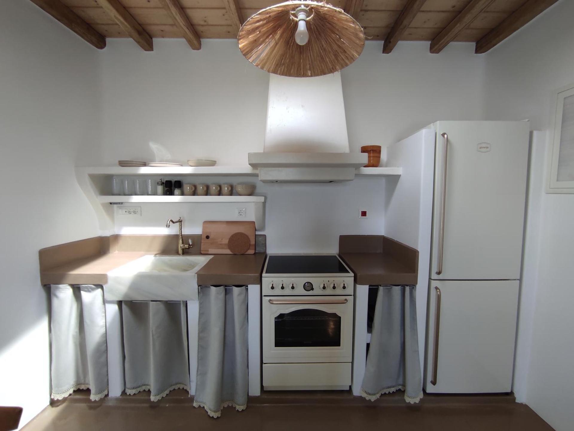 Traditional suites in Chora Kythnos #5