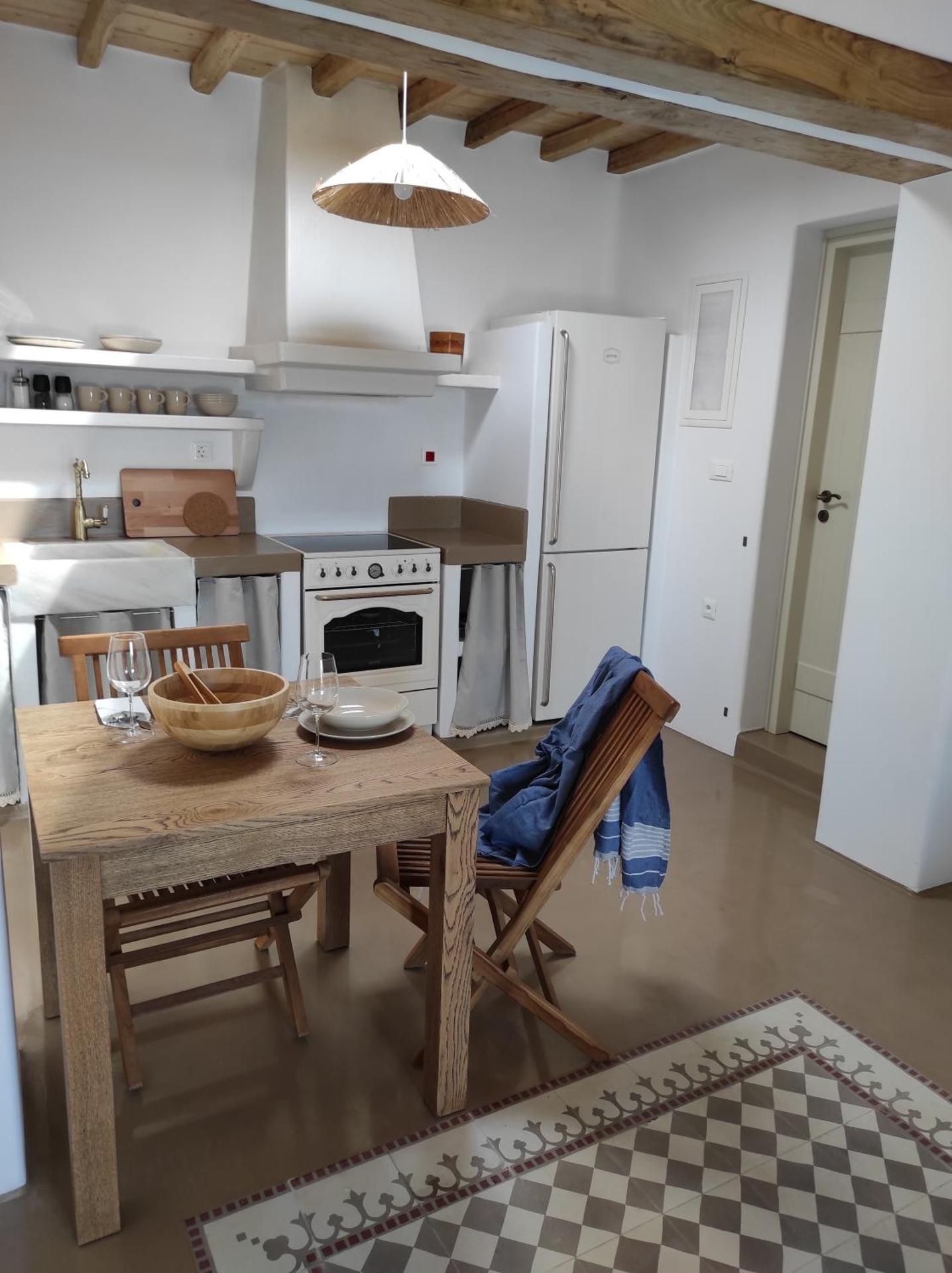 Traditional suites in Chora Kythnos #5