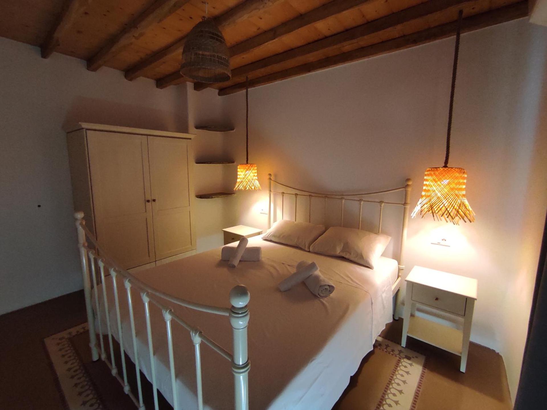 Traditional suites in Chora Kythnos #5