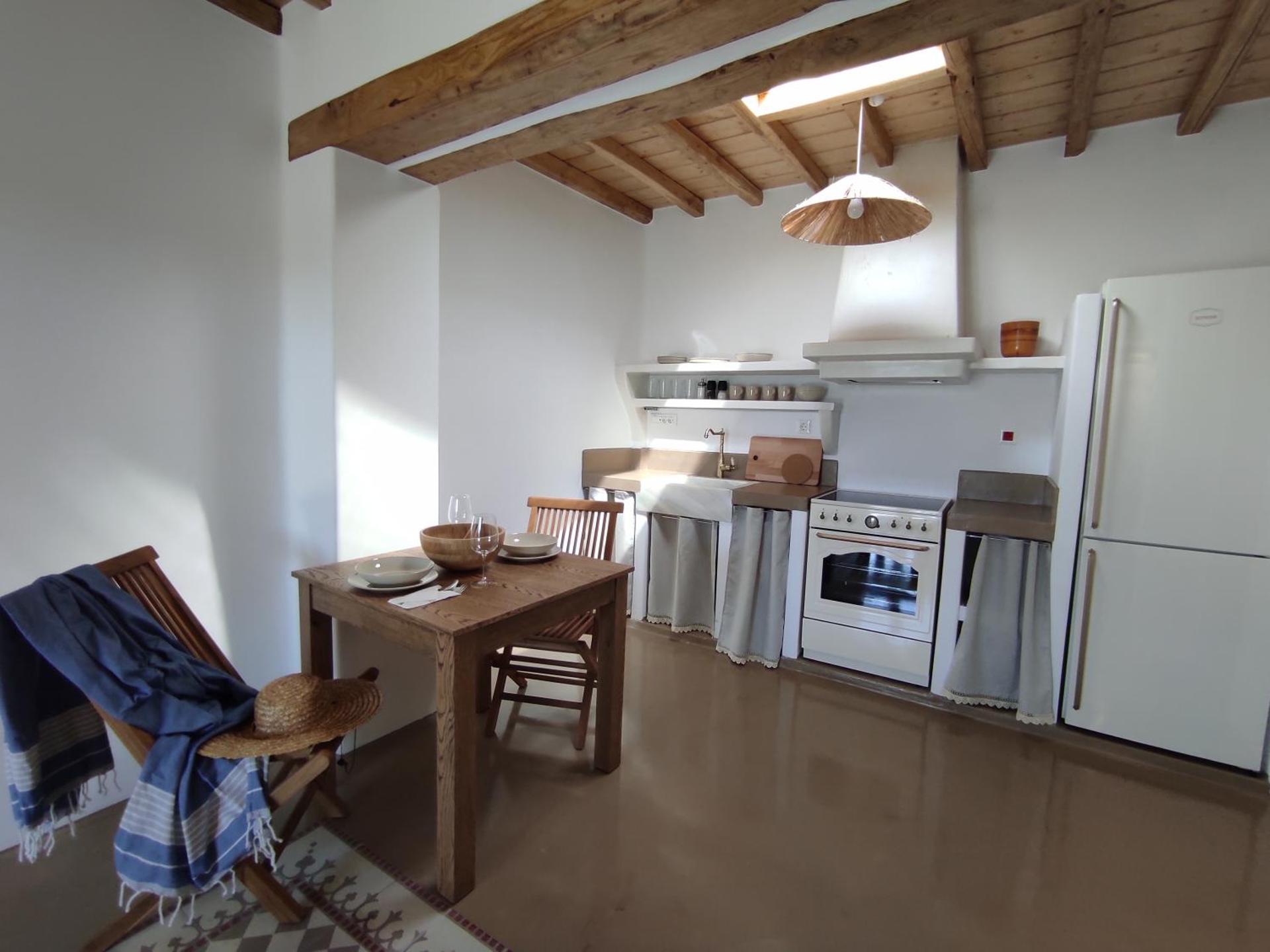 Traditional suites in Chora Kythnos #5