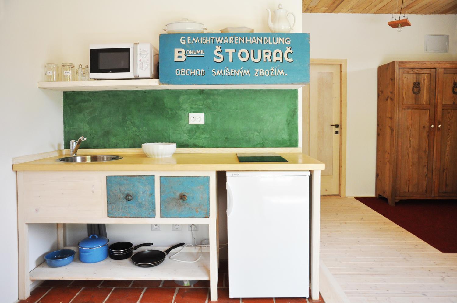 Kitchen or kitchenette