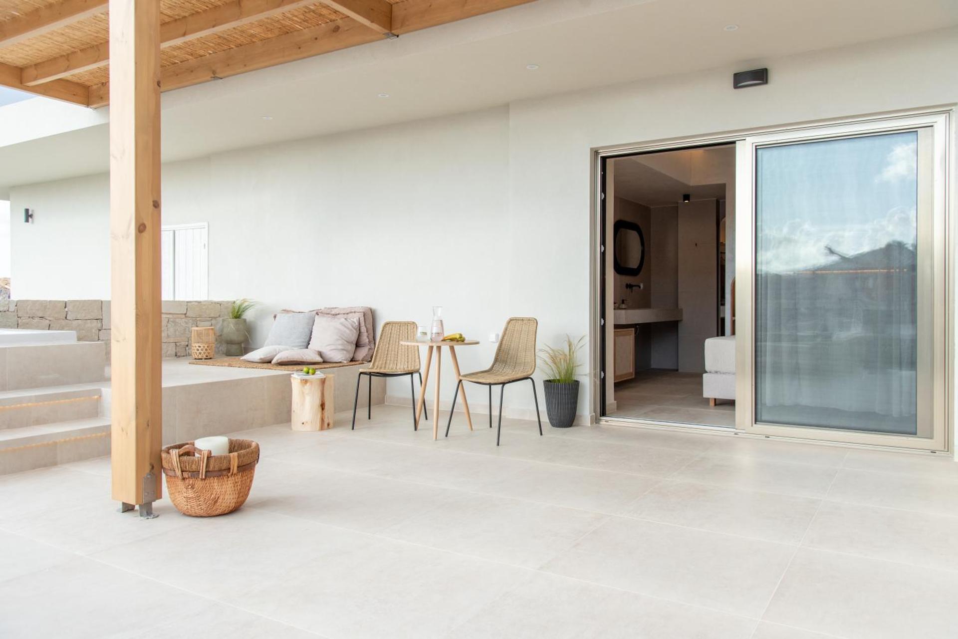 Esperanto Seafront suites