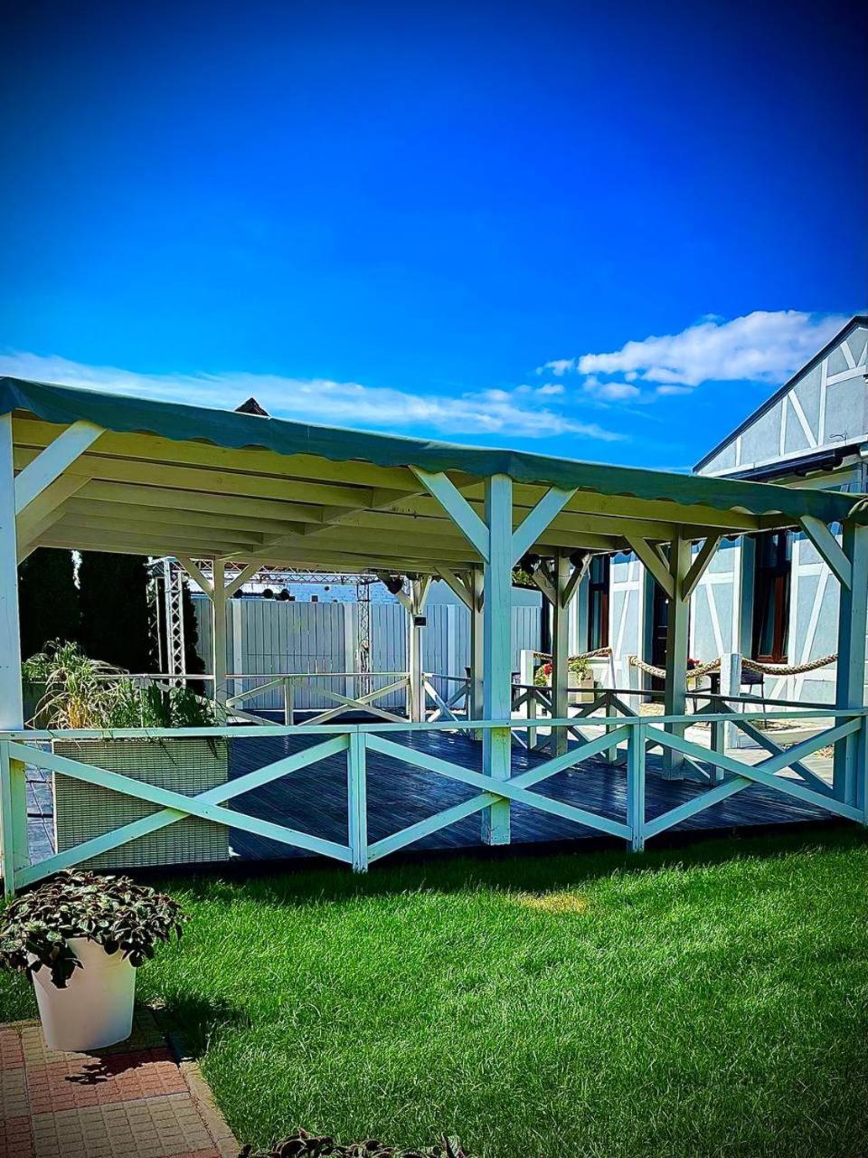 ZAMEK NA PIASKU - Tuż przy Plaży