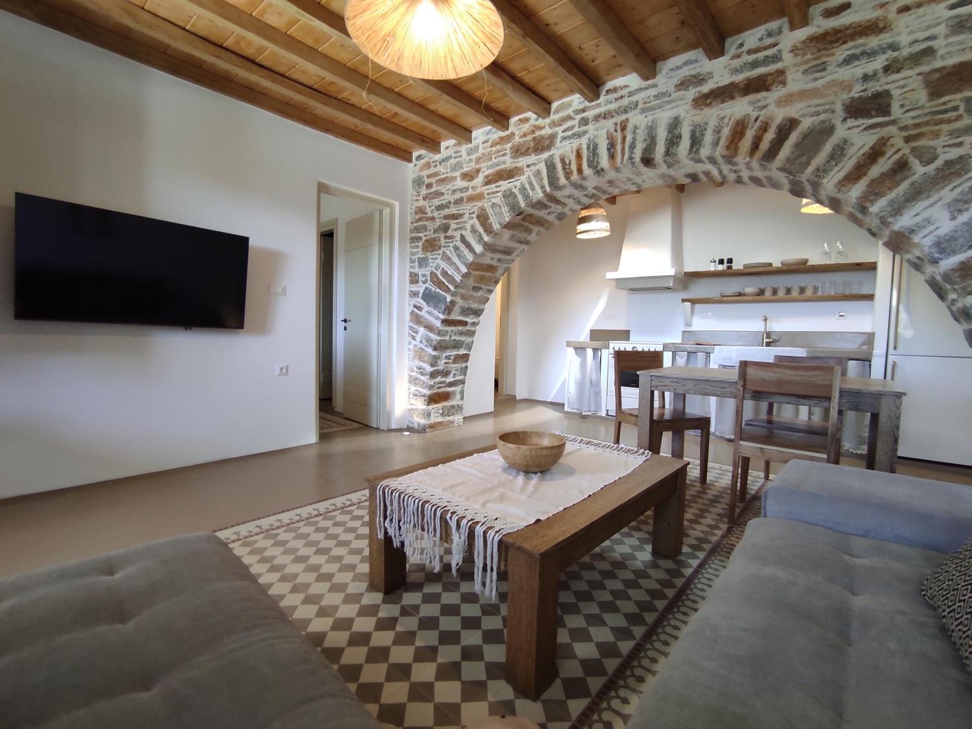 Traditional suites in Chora Kythnos #6