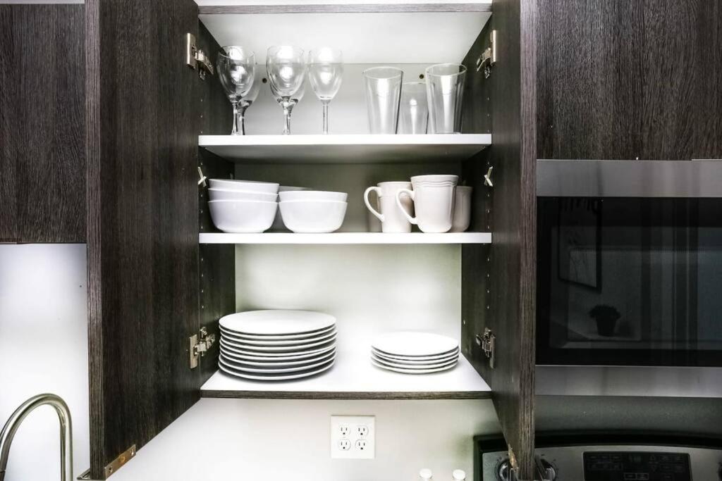 Newly Renovated 2bed, 2bath private apartment, minutes from Boston.