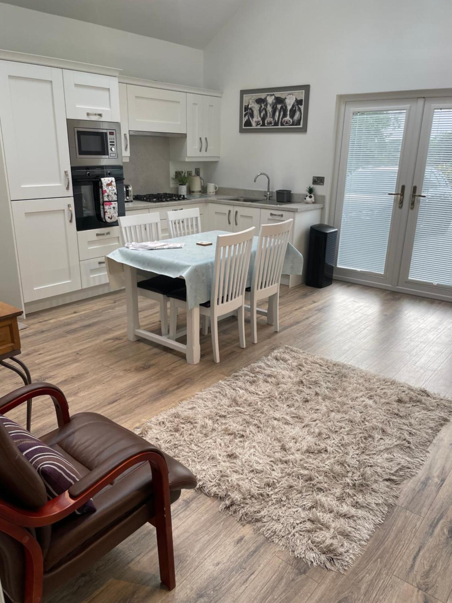 Sèid Bò - Sleeps 6 -Private 6 Person wood burning HotTub