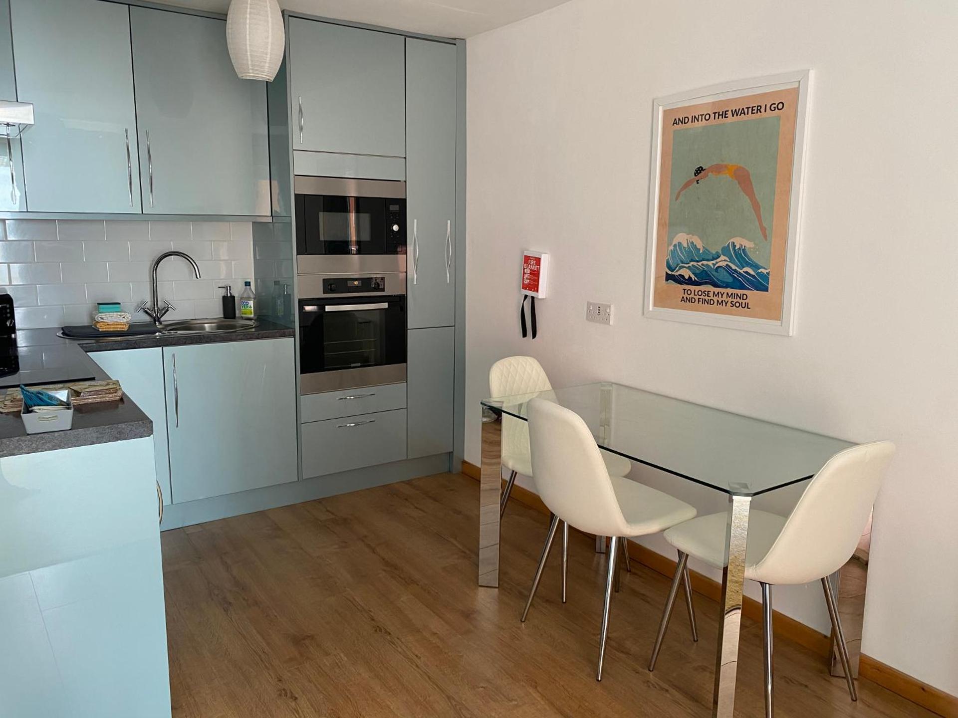 Vitamin Sea with a Sea View and Parking