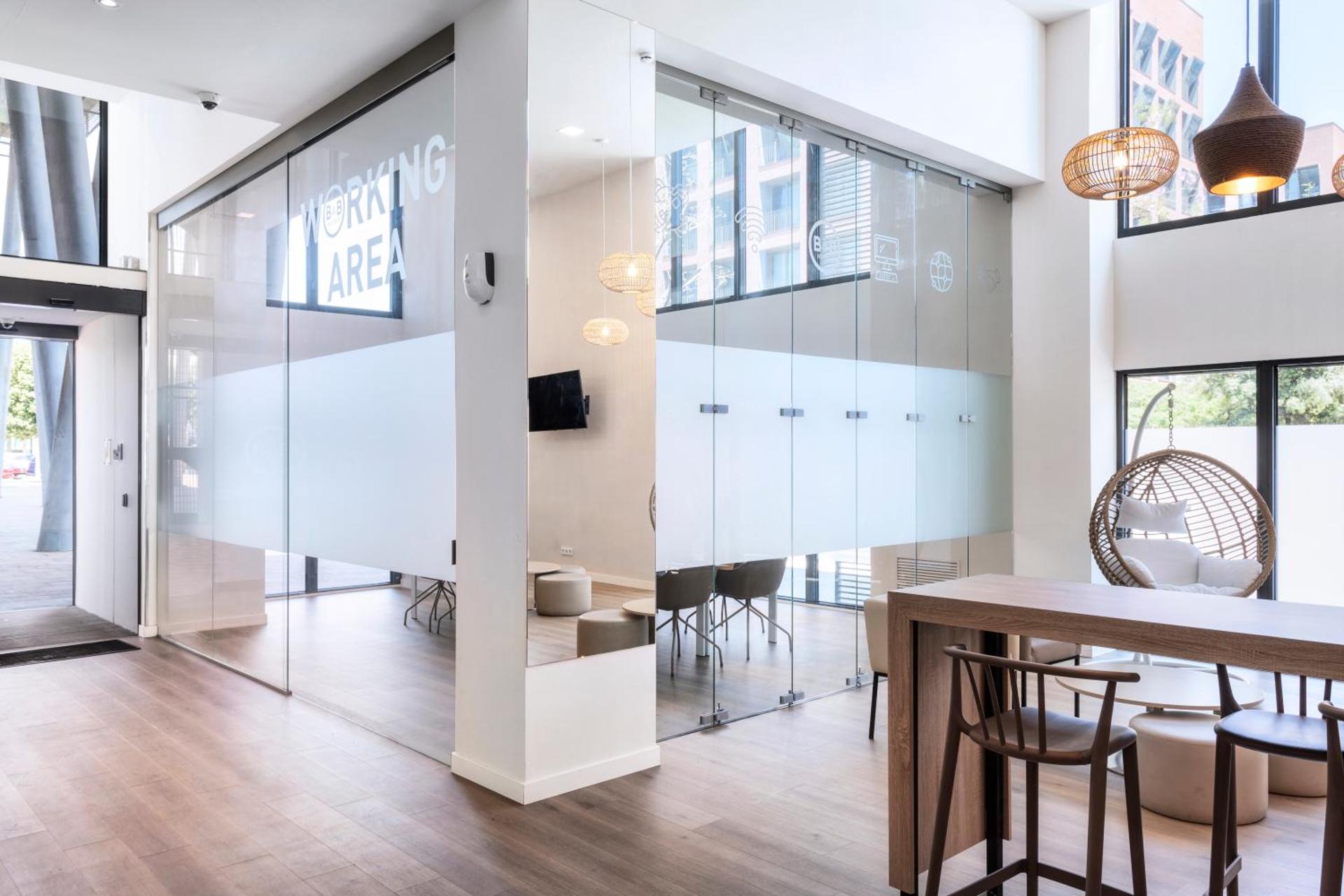 Meeting/conference room