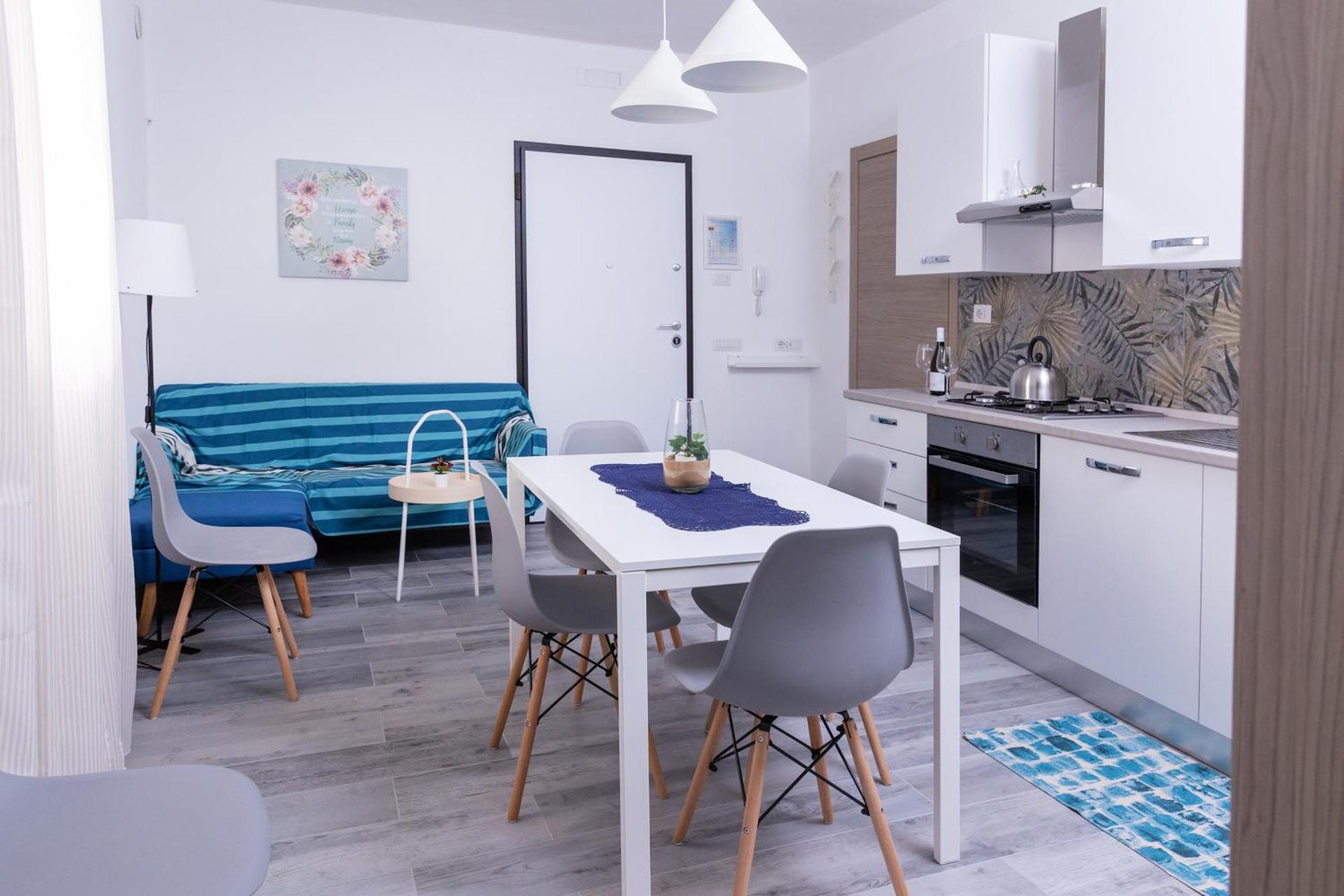 Villa Pasitea fronte mare