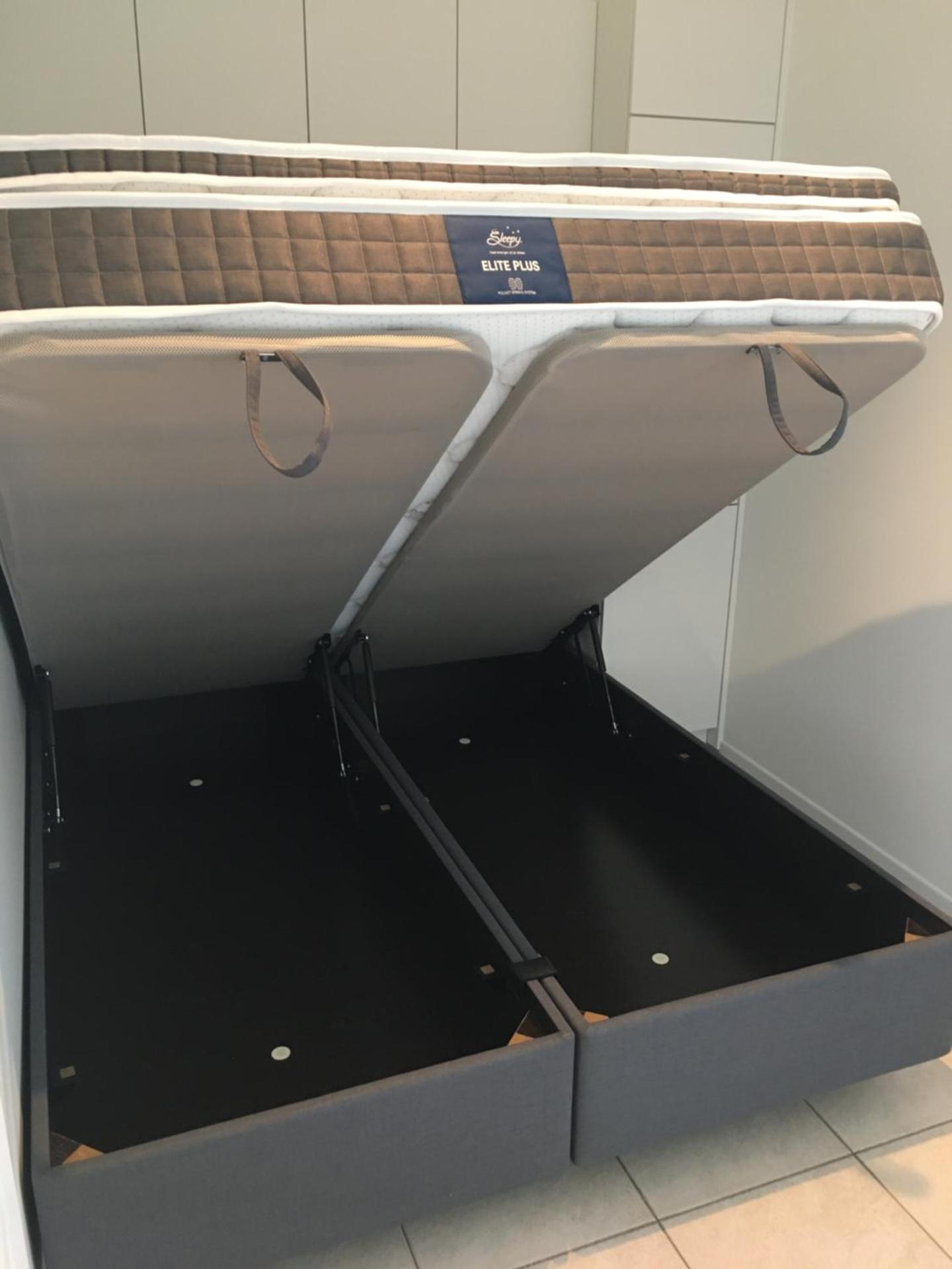 Studio 4 pers met Frontaal Zeezicht & privé zwembad Oostende