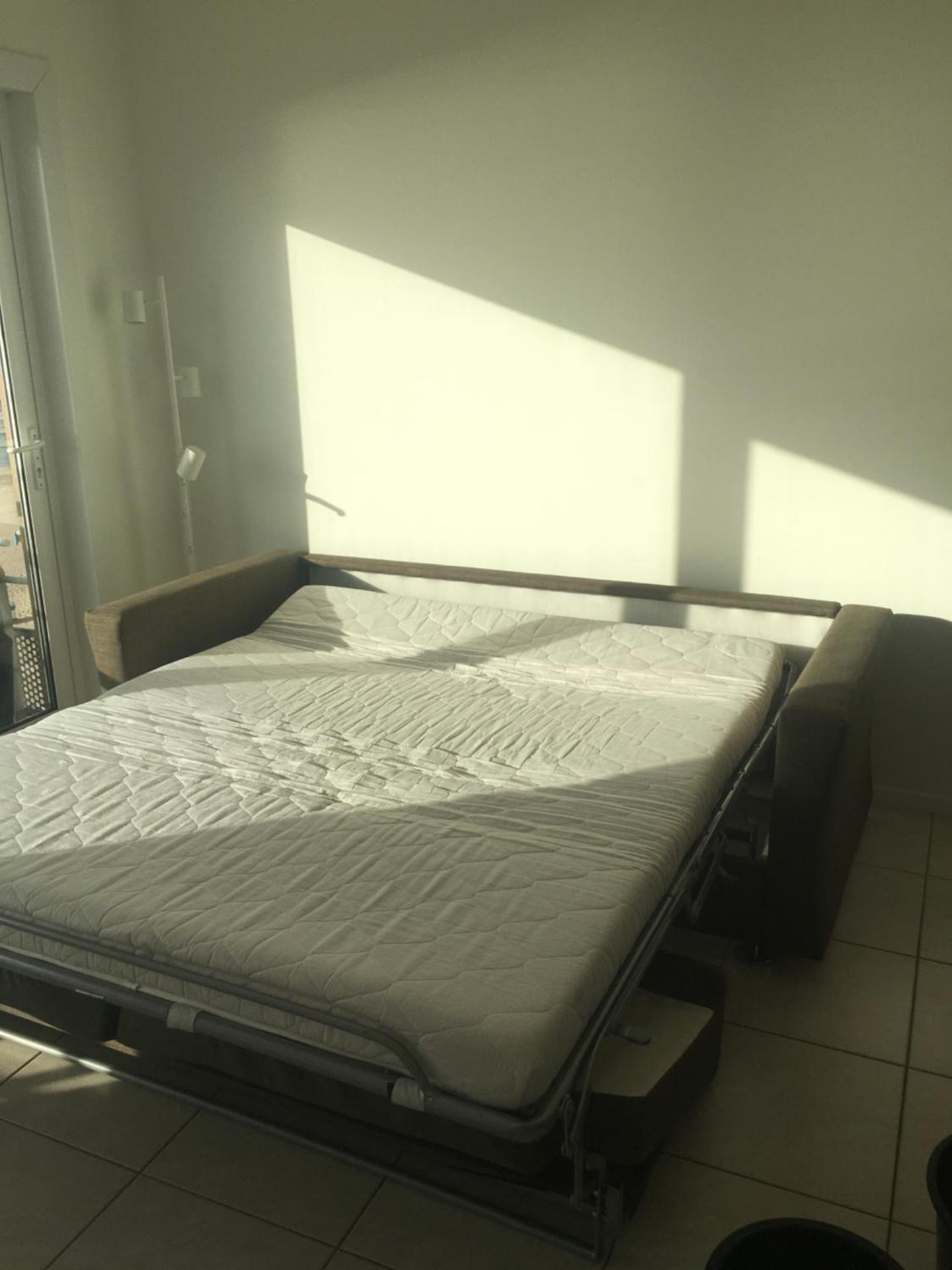 Studio 4 pers met Frontaal Zeezicht & privé zwembad Oostende