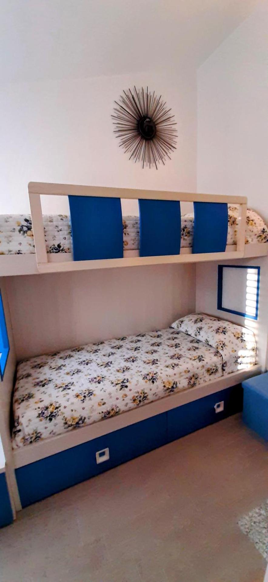 bunk bed