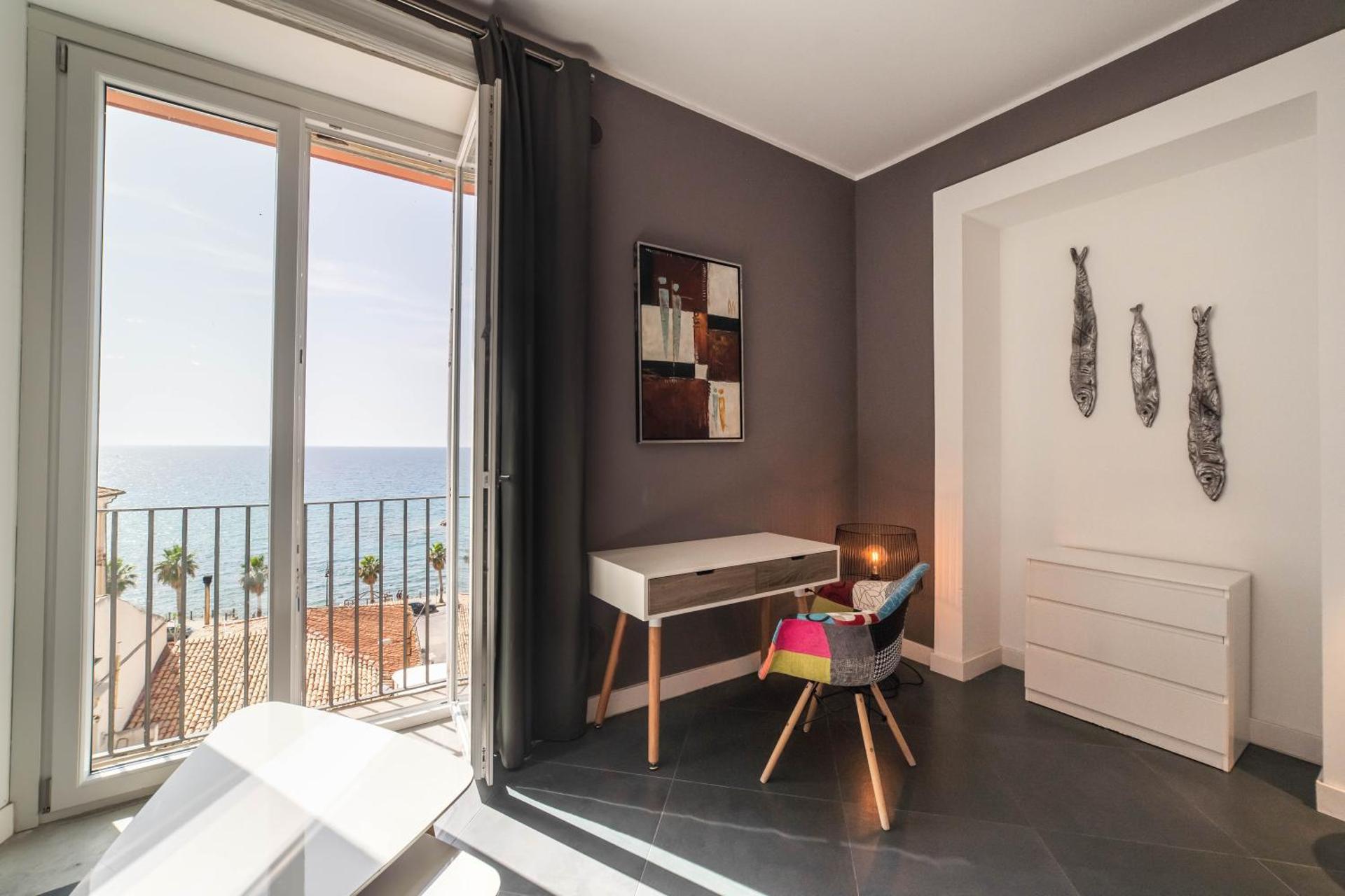 Residenza Nausicaa - 50 meters from the beach