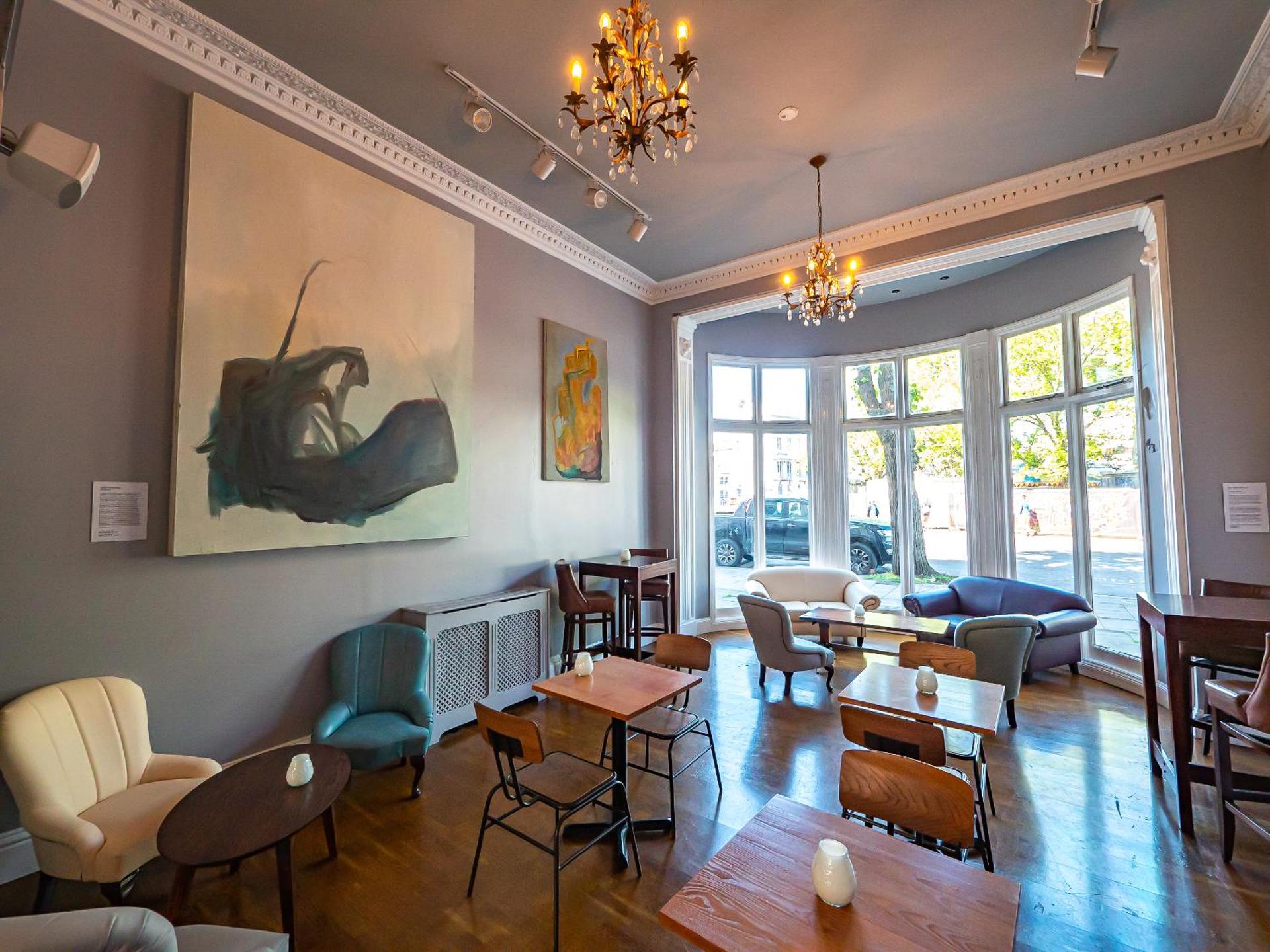 Communal lounge/ TV room