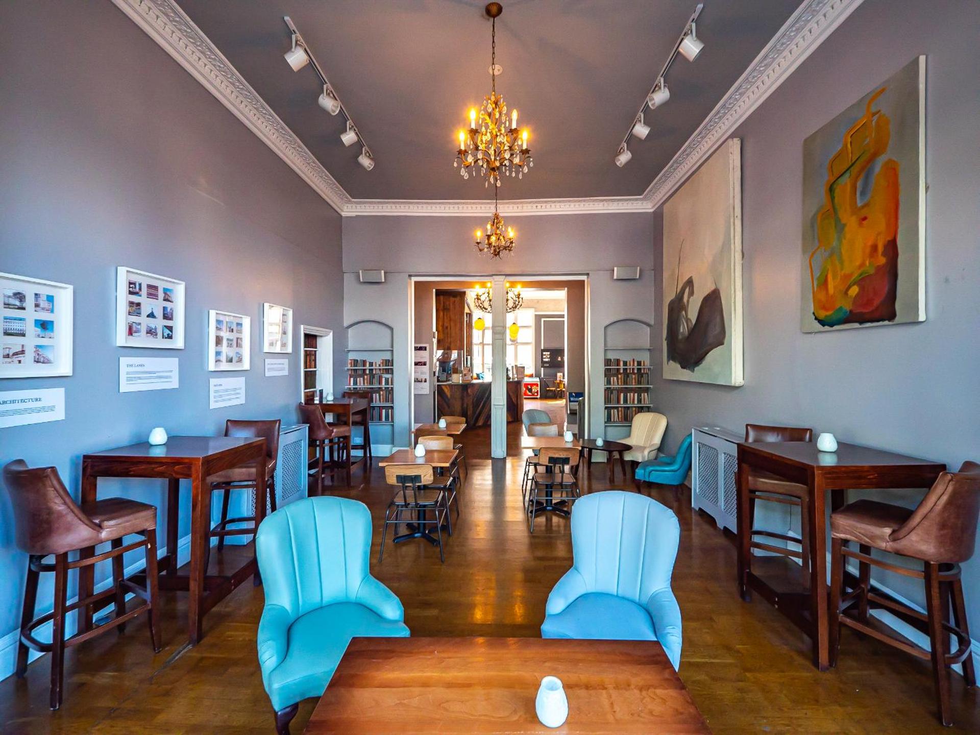 Communal lounge/ TV room