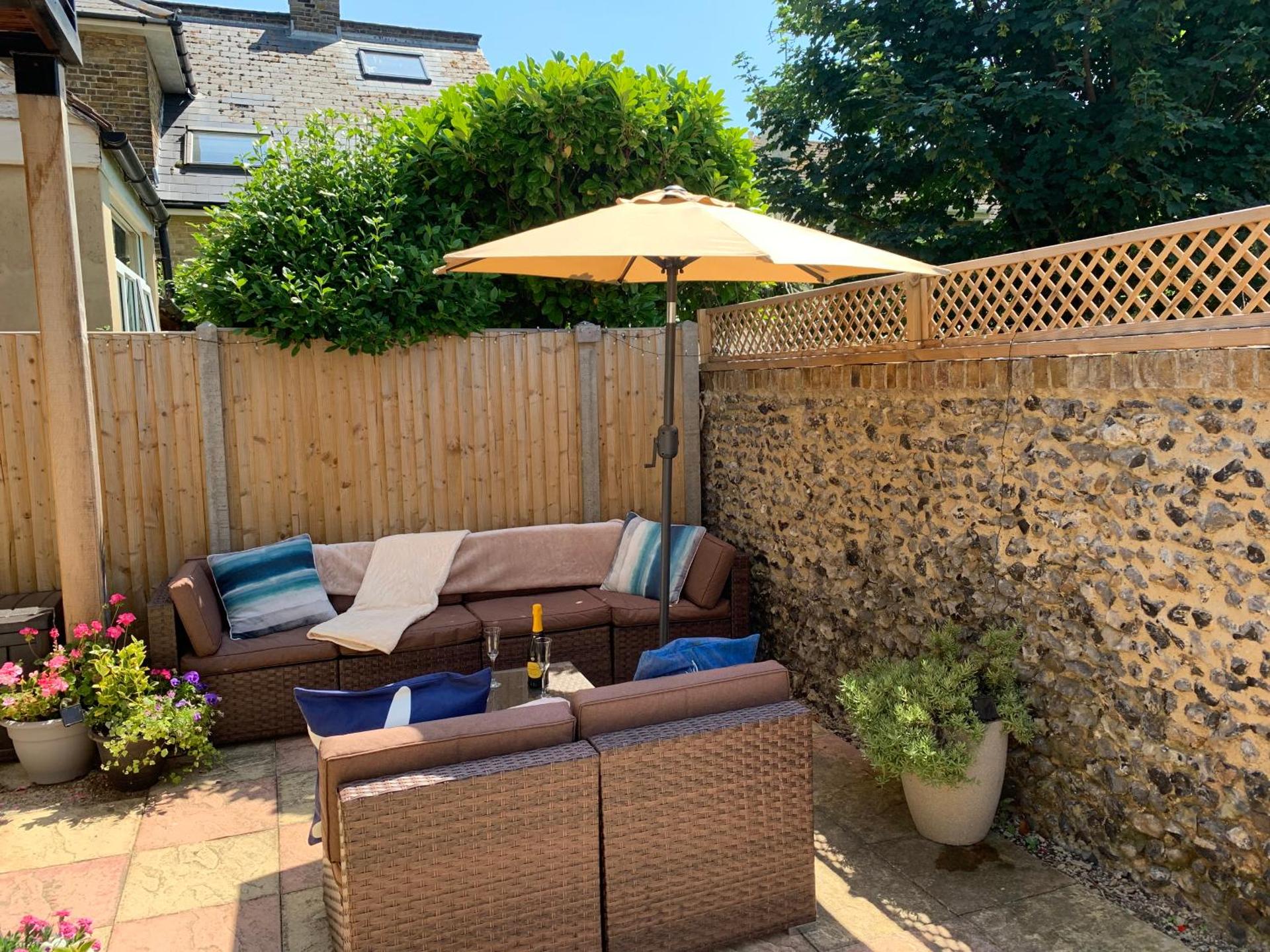 'Sandy Bottom' Broadstairs by the beach