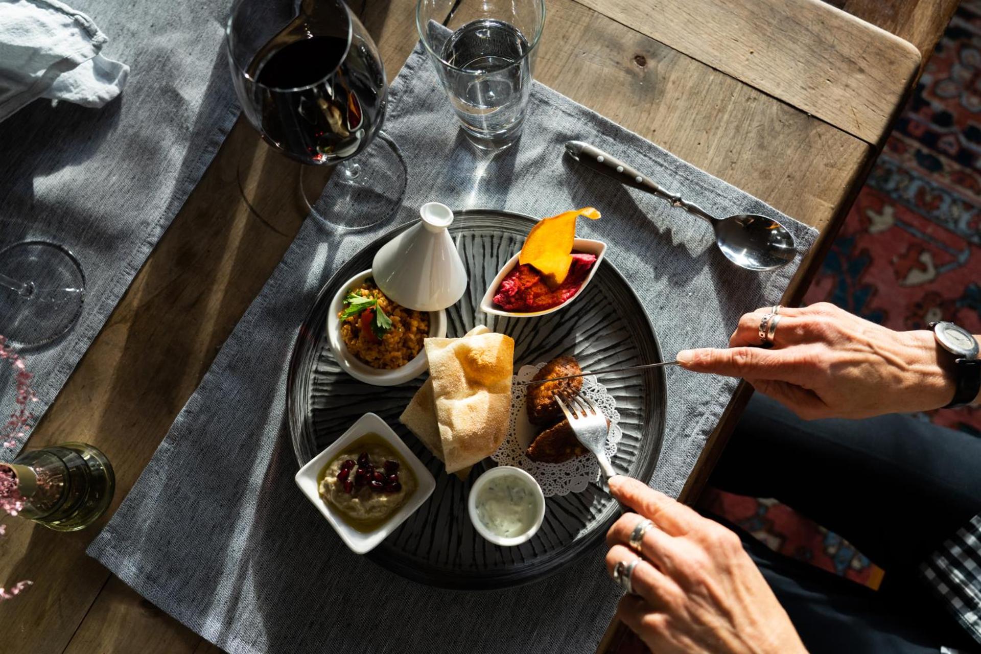 Restaurant/places to eat