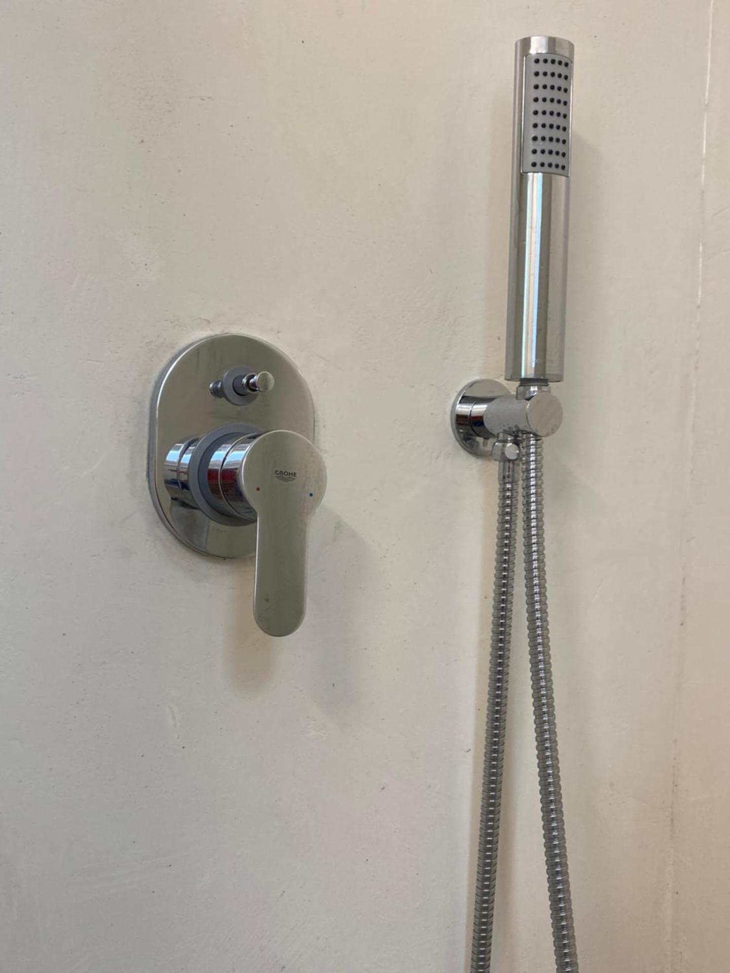 Iakovos' Luxury House