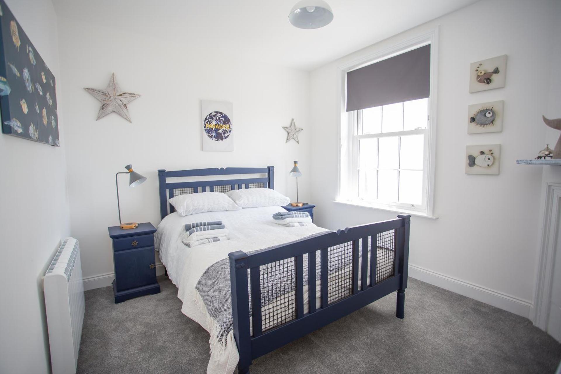 Lovely 3-Bedroom Apartment with Stunning Sea Views