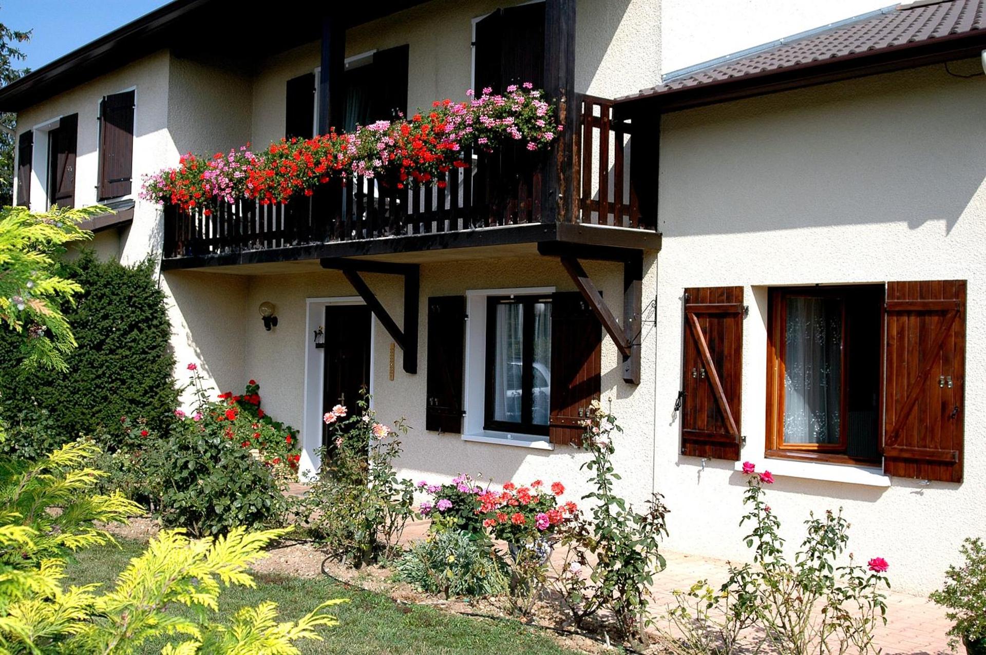 Le Jardin de Roses DOMINIQUE LOREAU