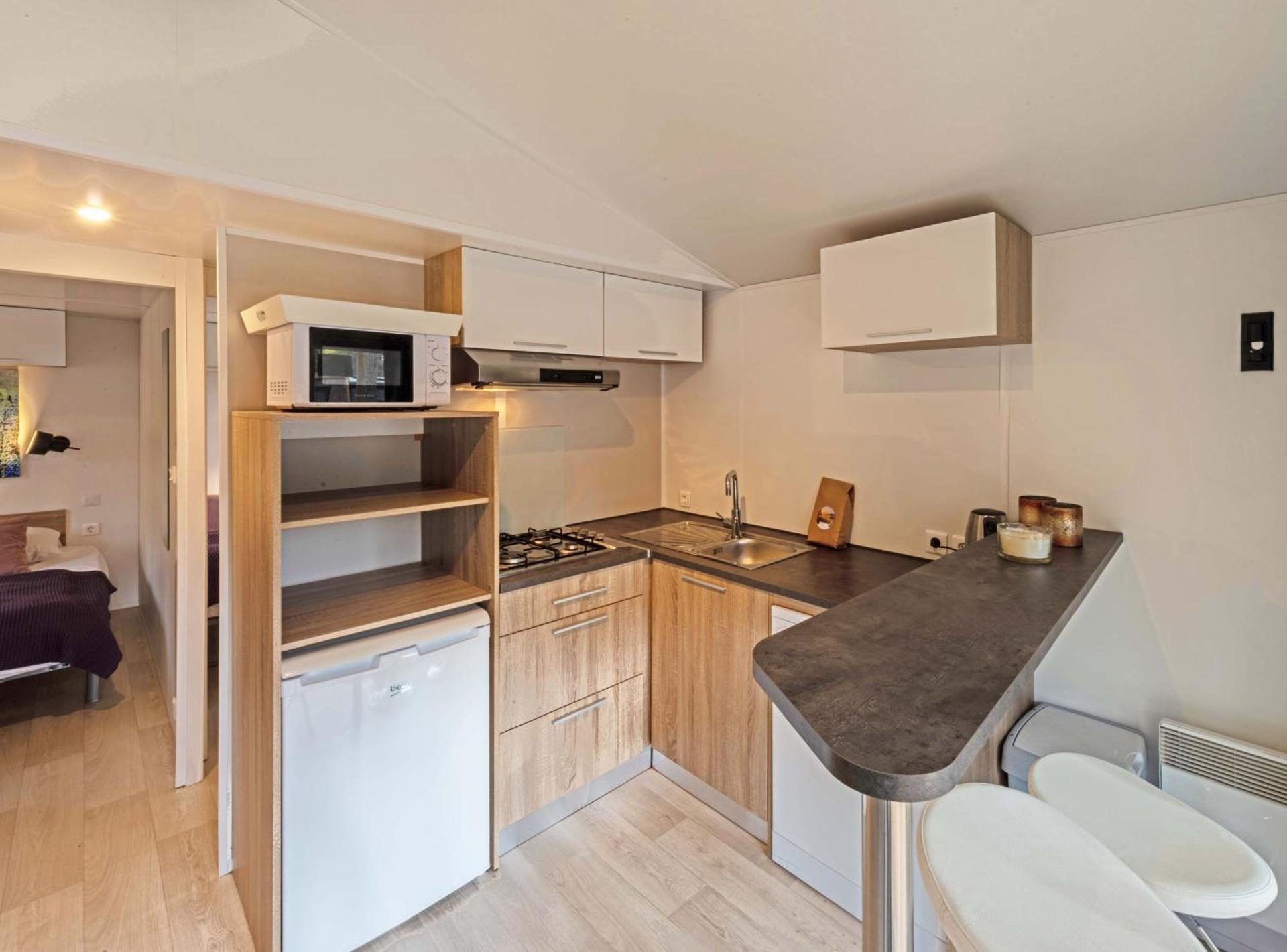 Kitchen or kitchenette