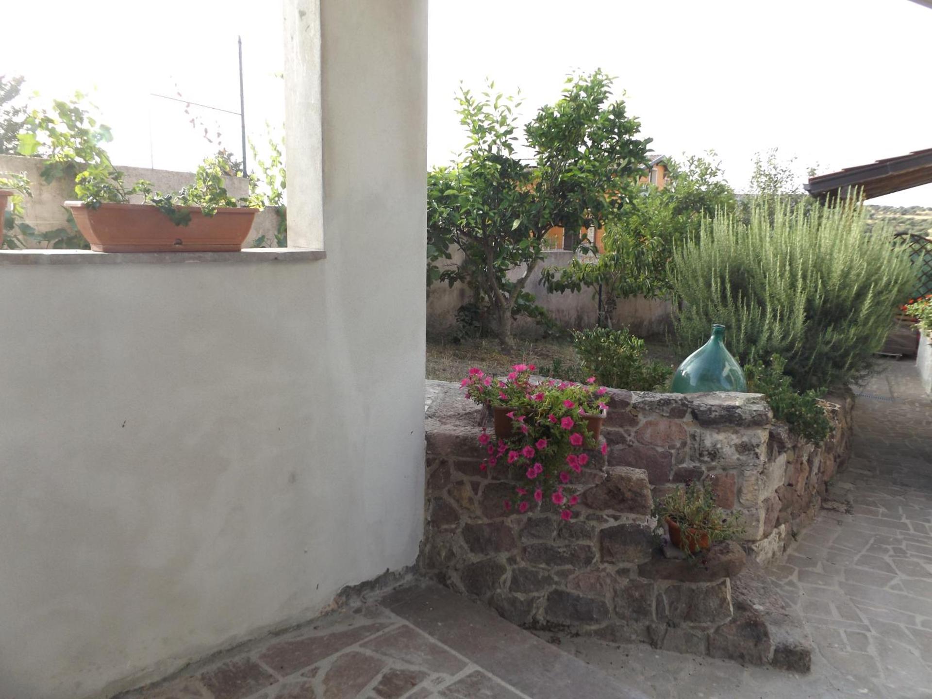 Deluxe Room (2 Adults + 1 Child)