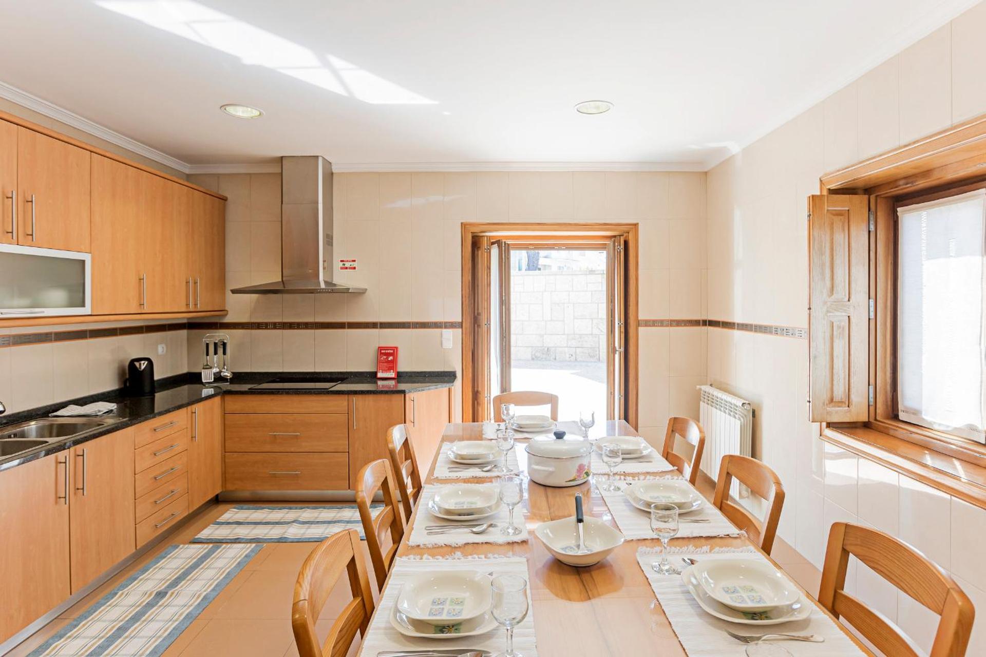 Mindelo Villa Beach by LovelyStay