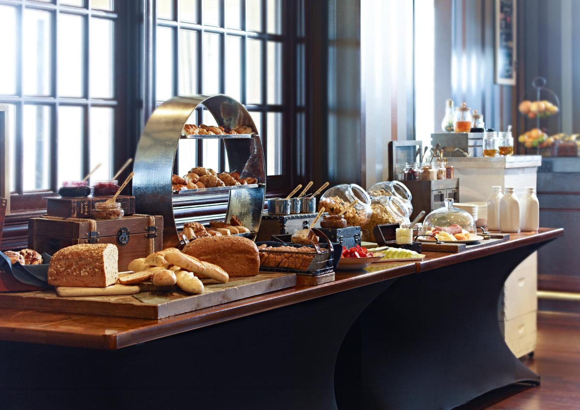 Restaurant/places to eat