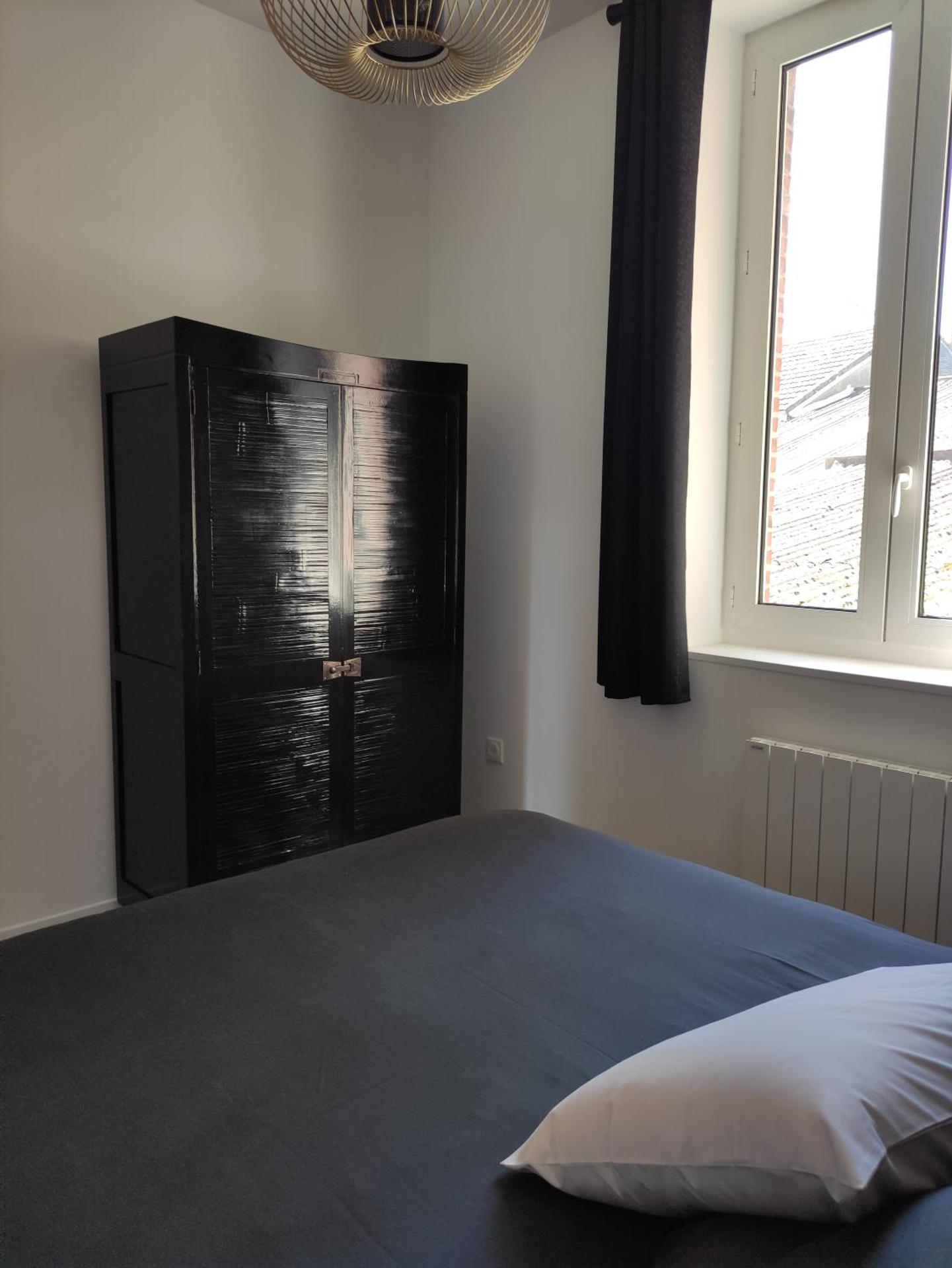 LE REFLET DES VOILES FACE AU PORT DE FECAMP