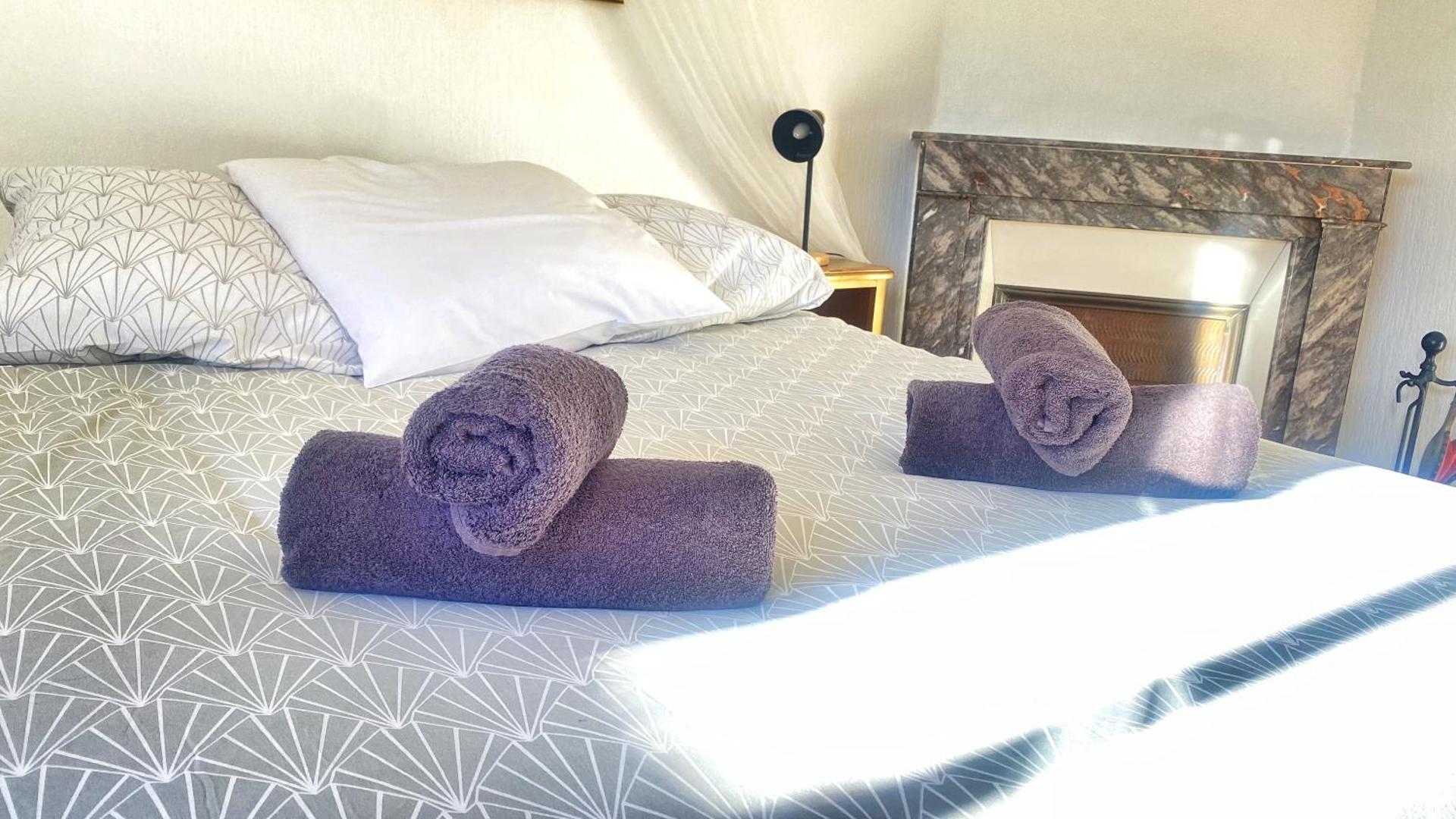 DOMFRONT-BNB : CHIC & CONFORT