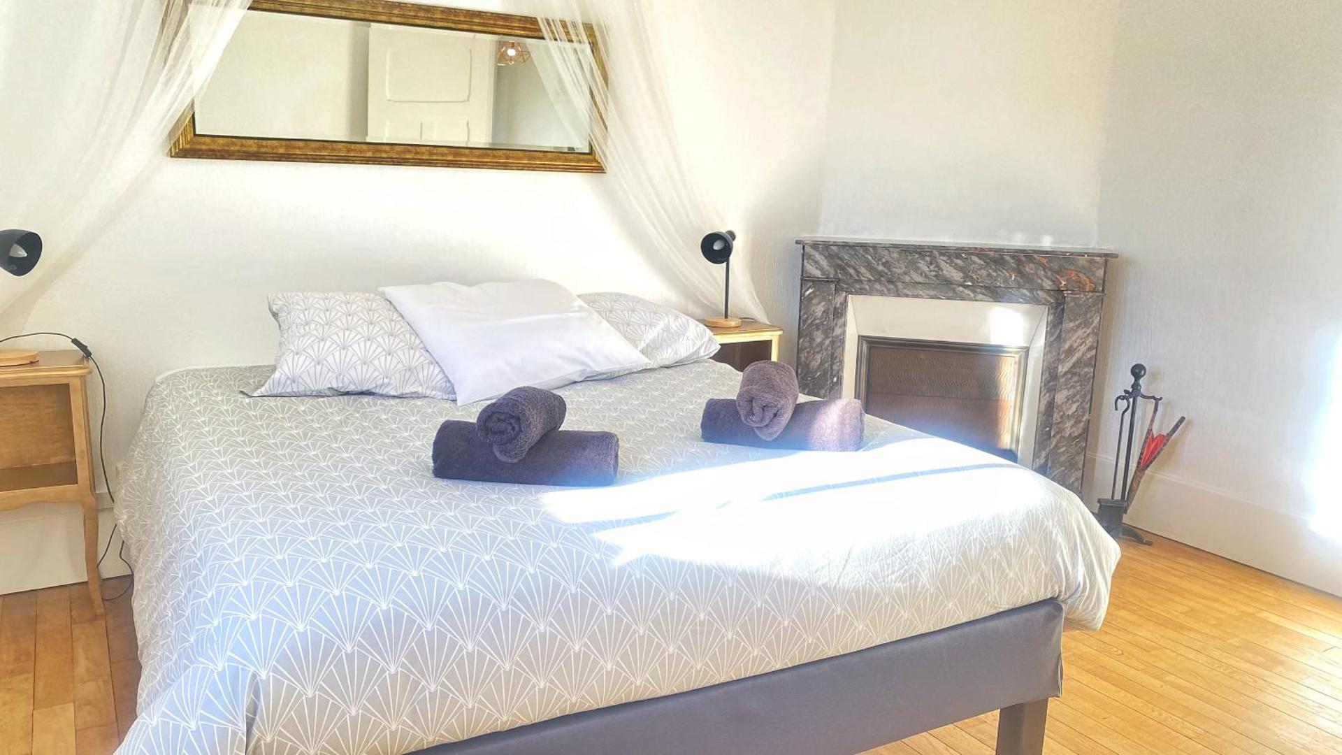 DOMFRONT-BNB : CHIC & CONFORT