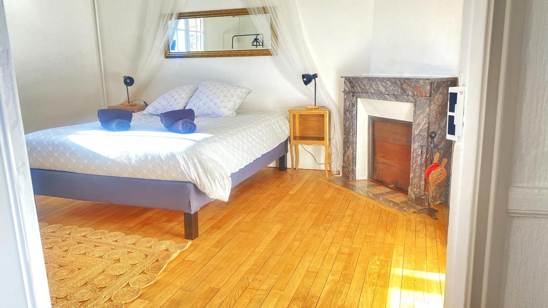 DOMFRONT-BNB : CHIC & CONFORT