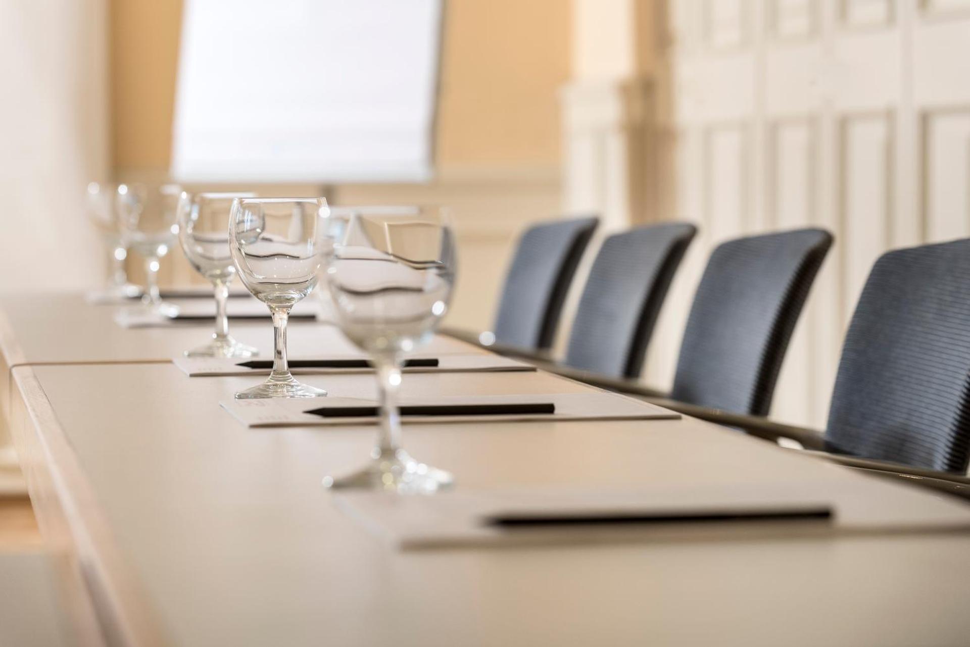 Meeting/conference room