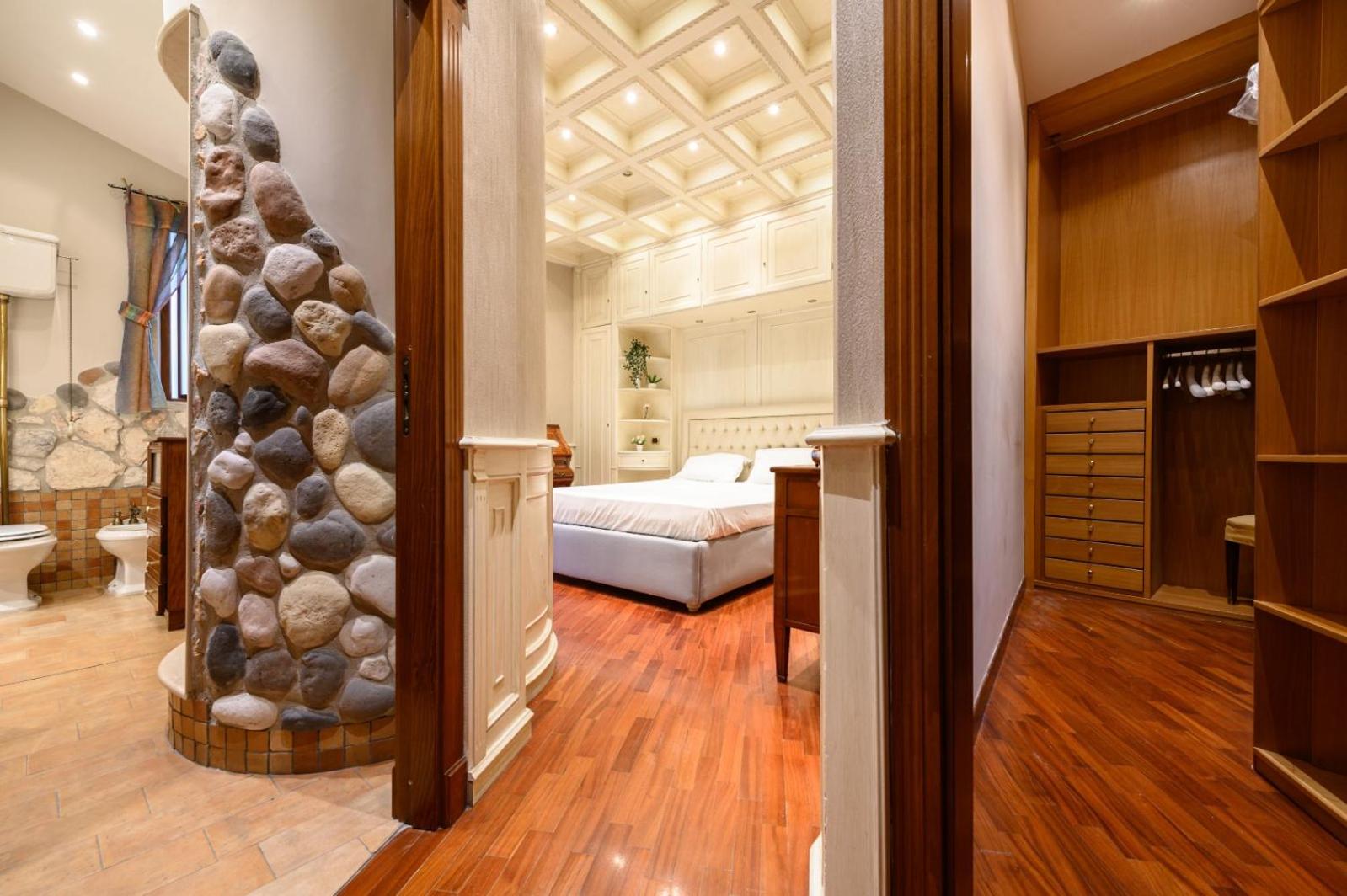 Totò e Peppino Family House