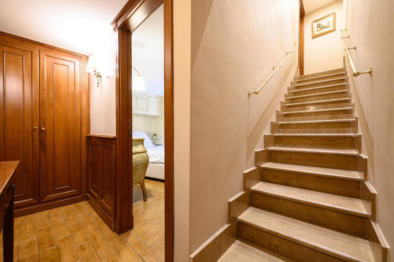 Totò e Peppino Family House