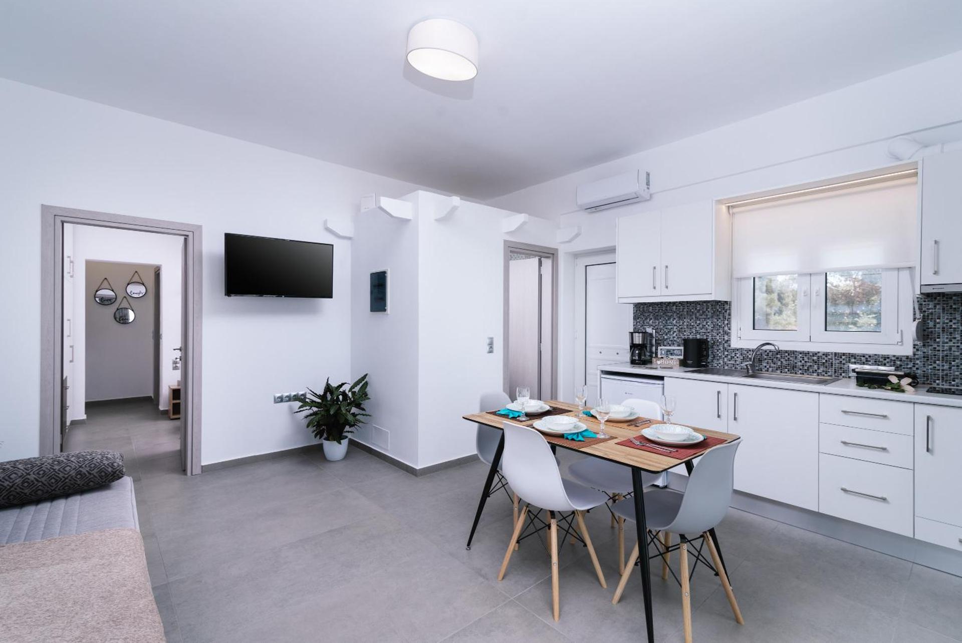 ANASTASIA'S Luxury Homes