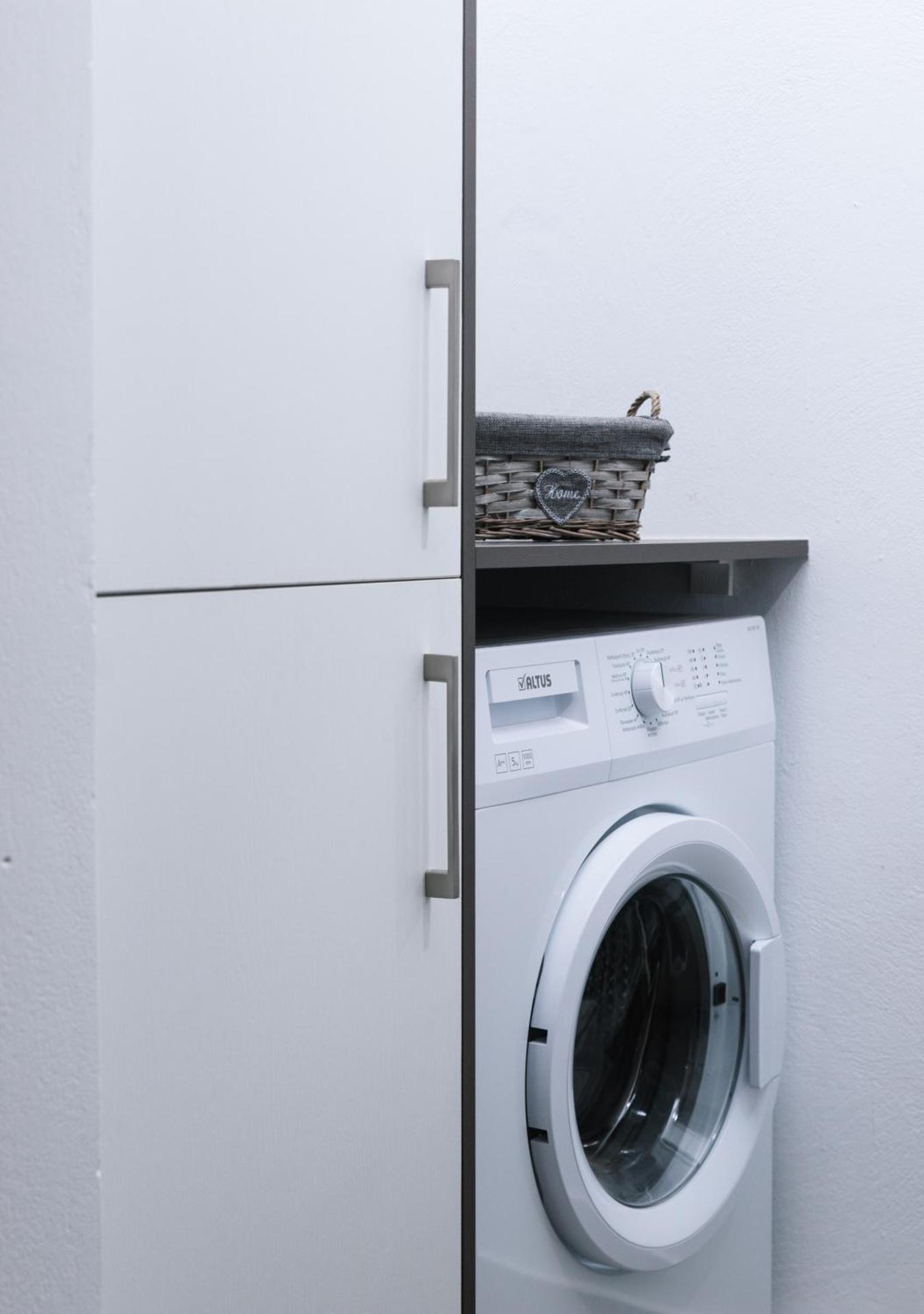 ANASTASIA'S Luxury Homes