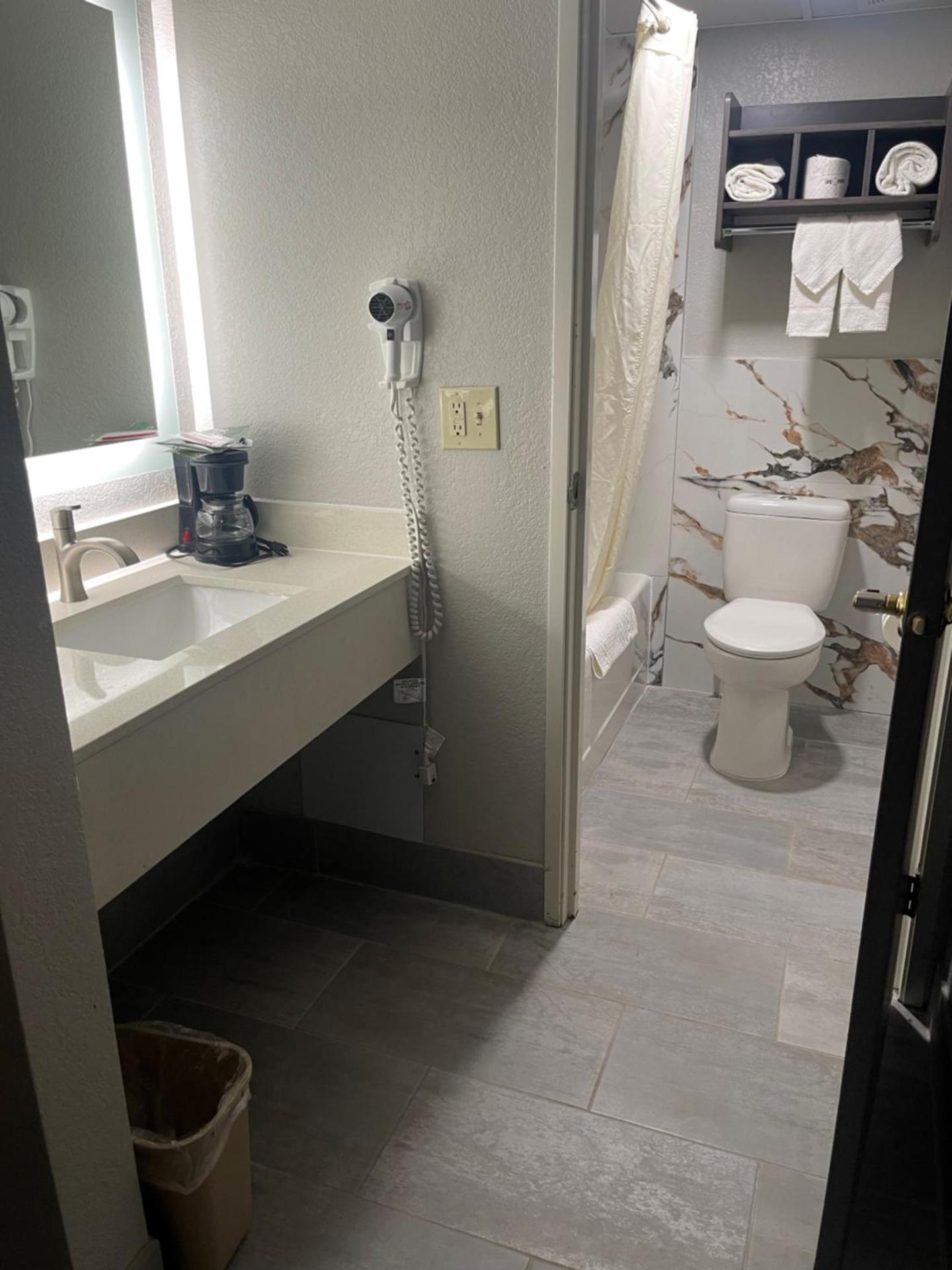 HomeTown Inn and Suites Belle Plaine